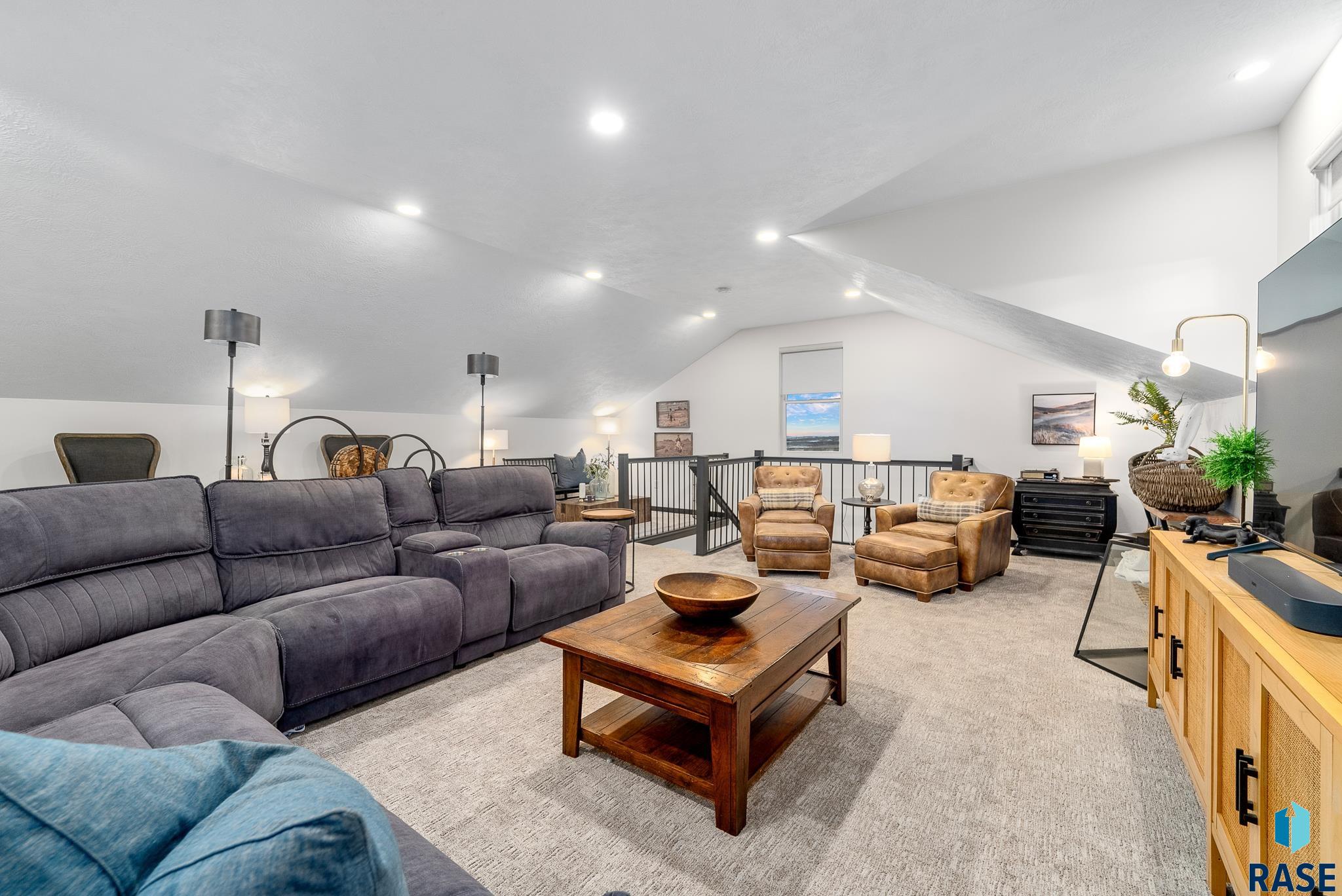 Renner, South Dakota 57030, United States, 4 Bedrooms Bedrooms, ,2 BathroomsBathrooms,Residential,Active,116953