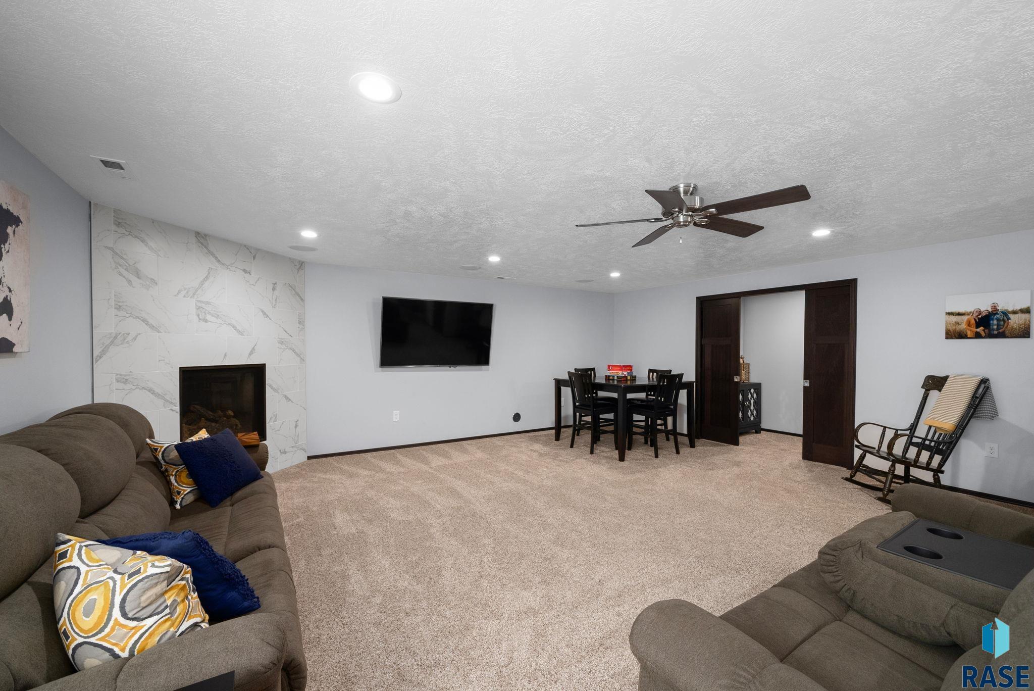 4205 W 77th St Street, Sioux Falls, South Dakota image 37