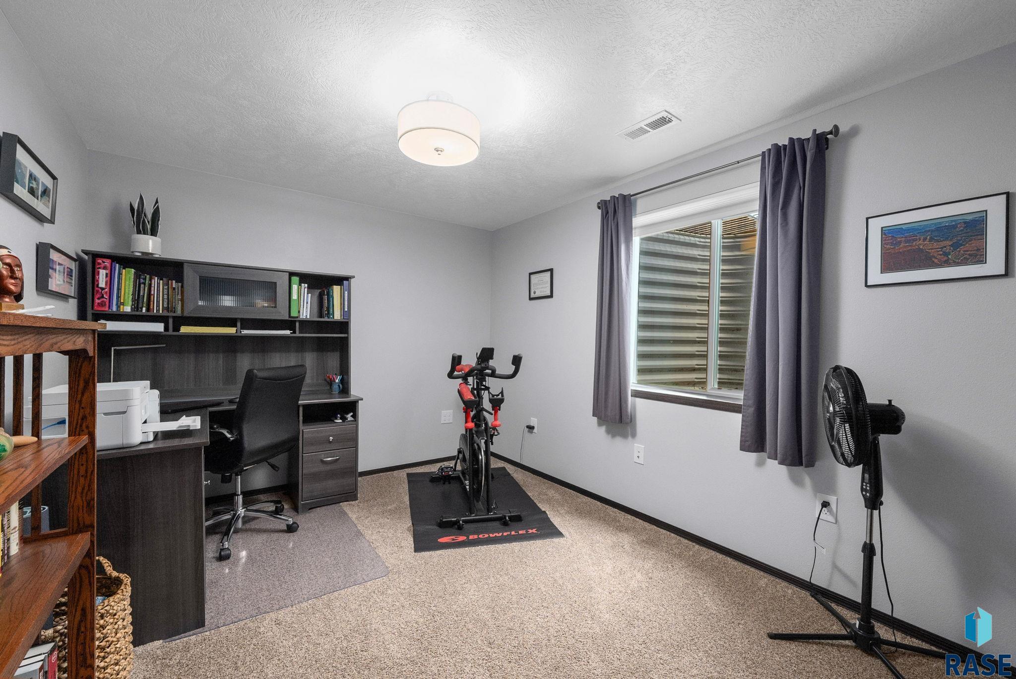 4205 W 77th St Street, Sioux Falls, South Dakota image 43