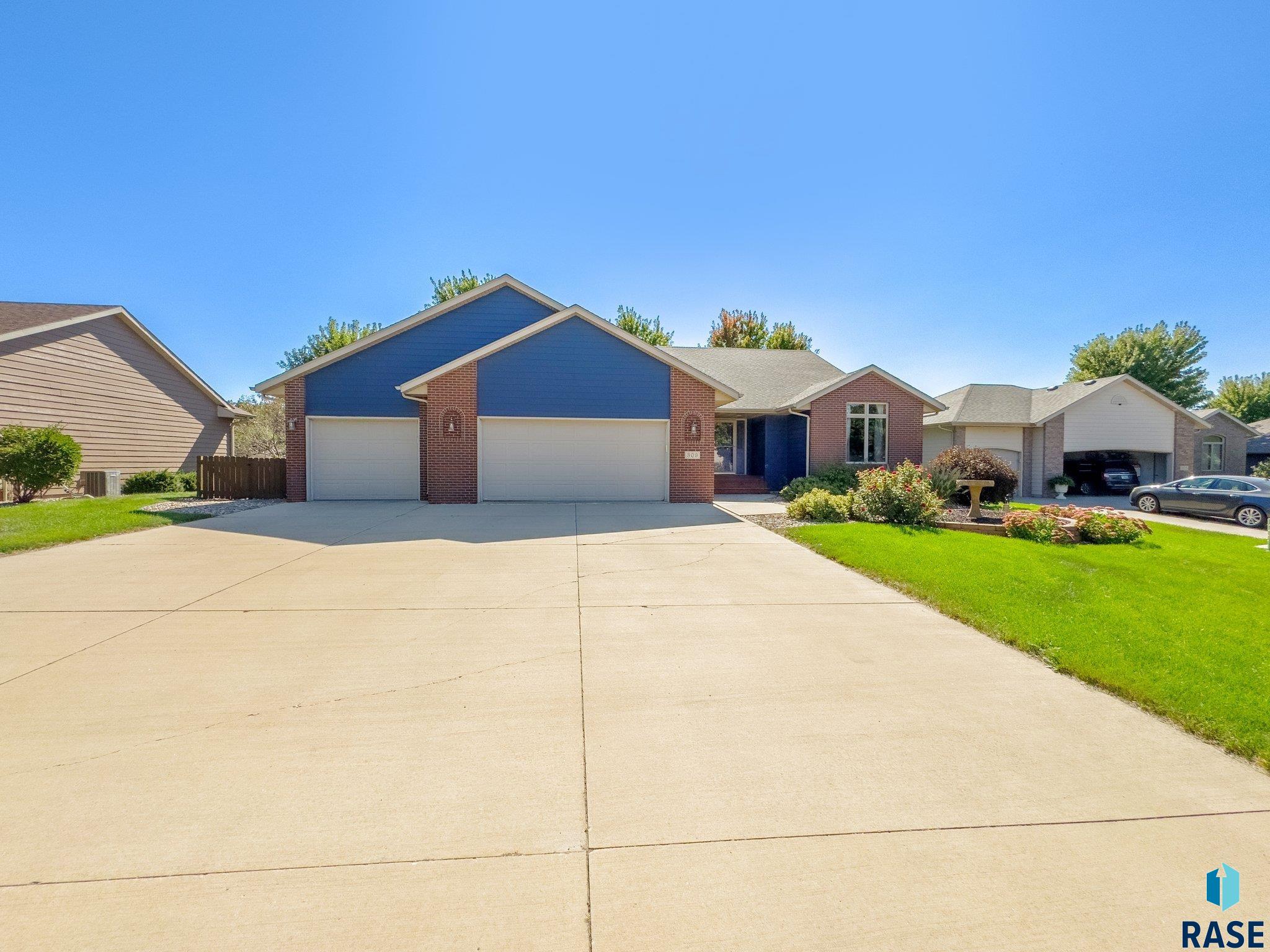 309 E Switchgrass Trl Trail, Brandon, South Dakota image 2