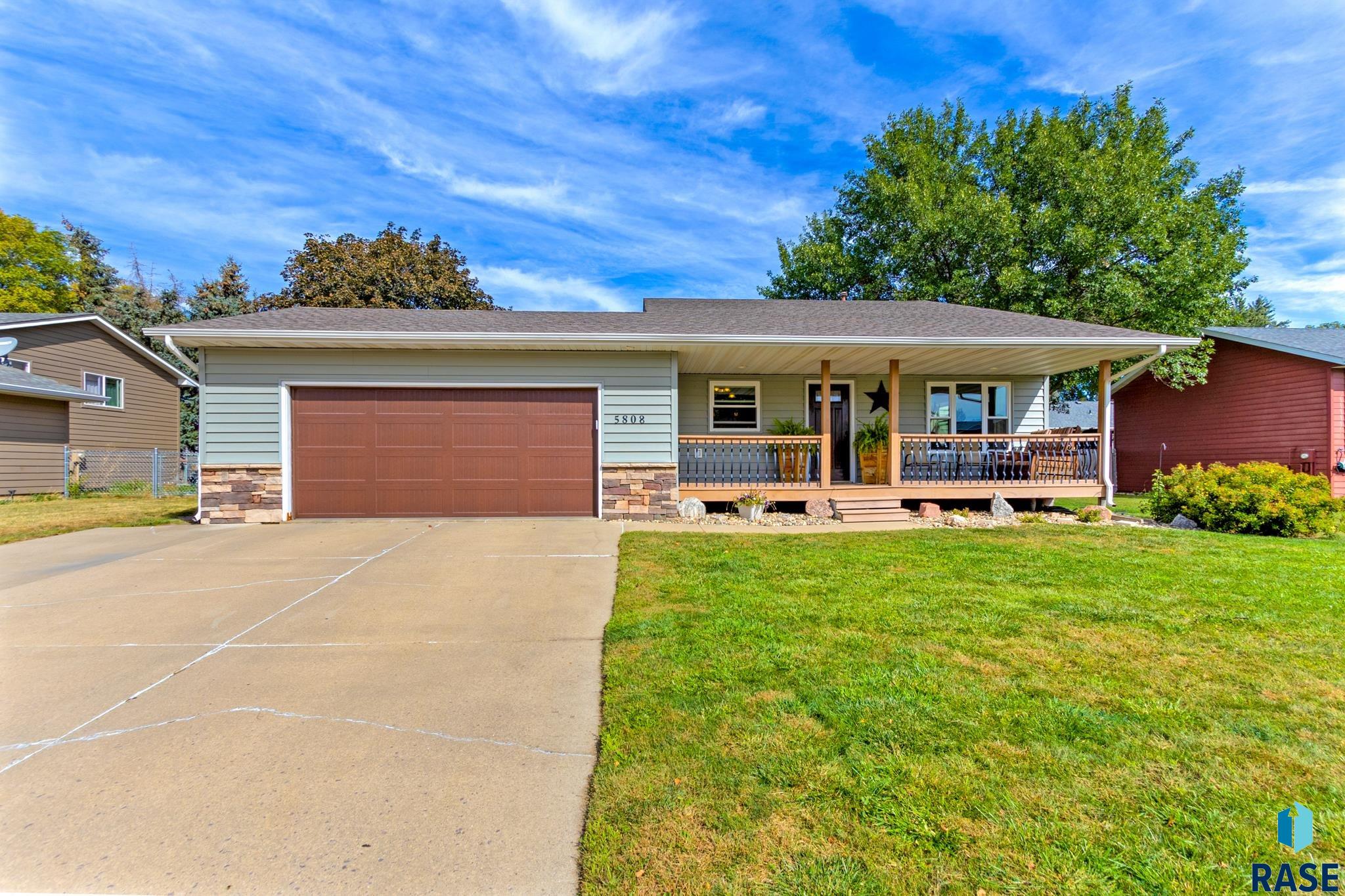 5808 W Missouri St Street, Sioux Falls, South Dakota image 1