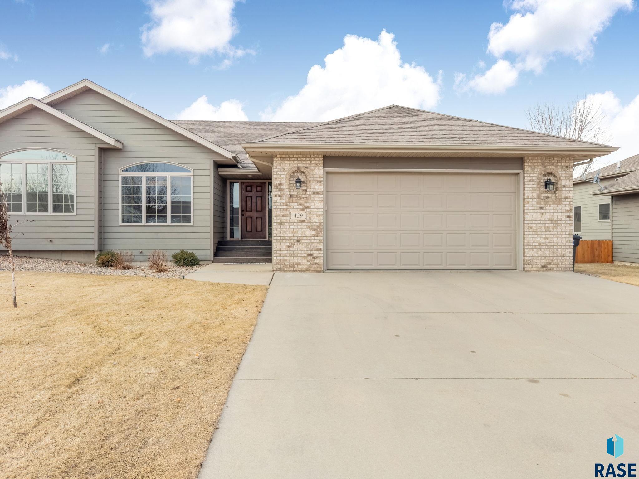 429 N 9th Ave Avenue, Brandon, South Dakota image 1