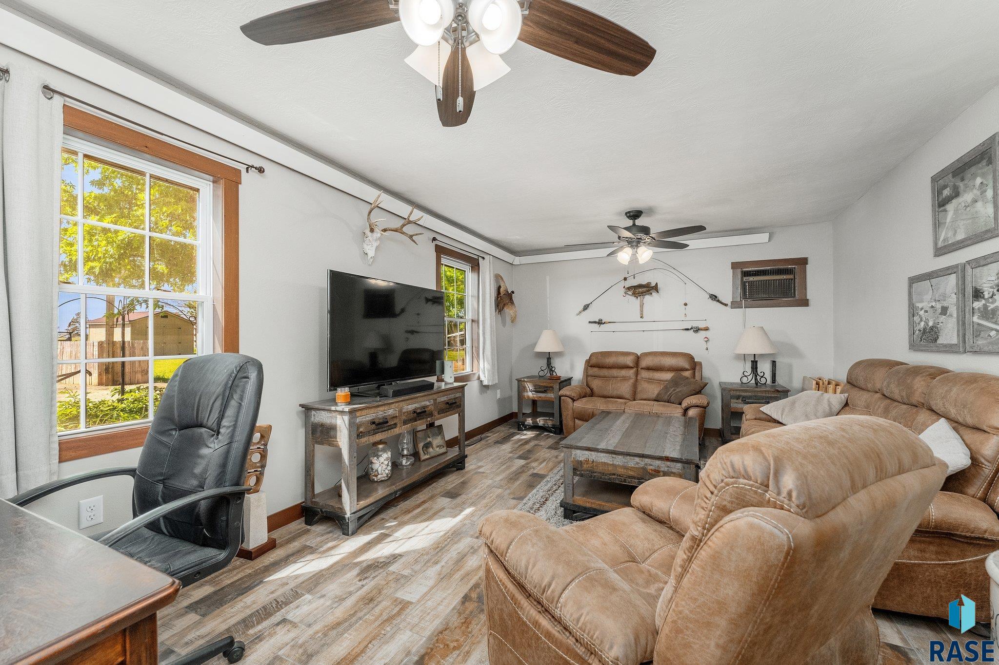 Chester, South Dakota 57016, United States, 3 Bedrooms Bedrooms, ,2 BathroomsBathrooms,Residential,Active,114756