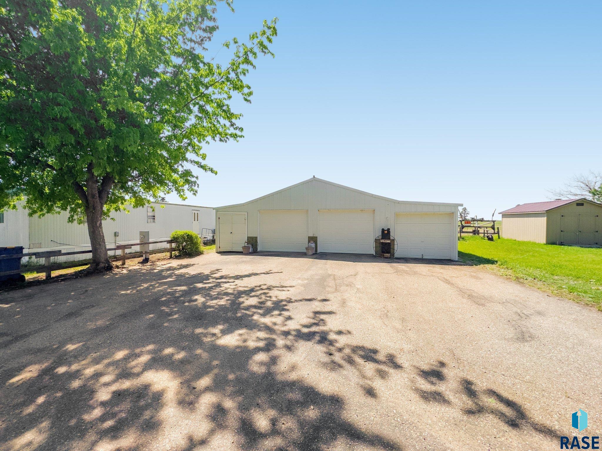 Chester, South Dakota 57016, United States, 3 Bedrooms Bedrooms, ,2 BathroomsBathrooms,Residential,Active,114756