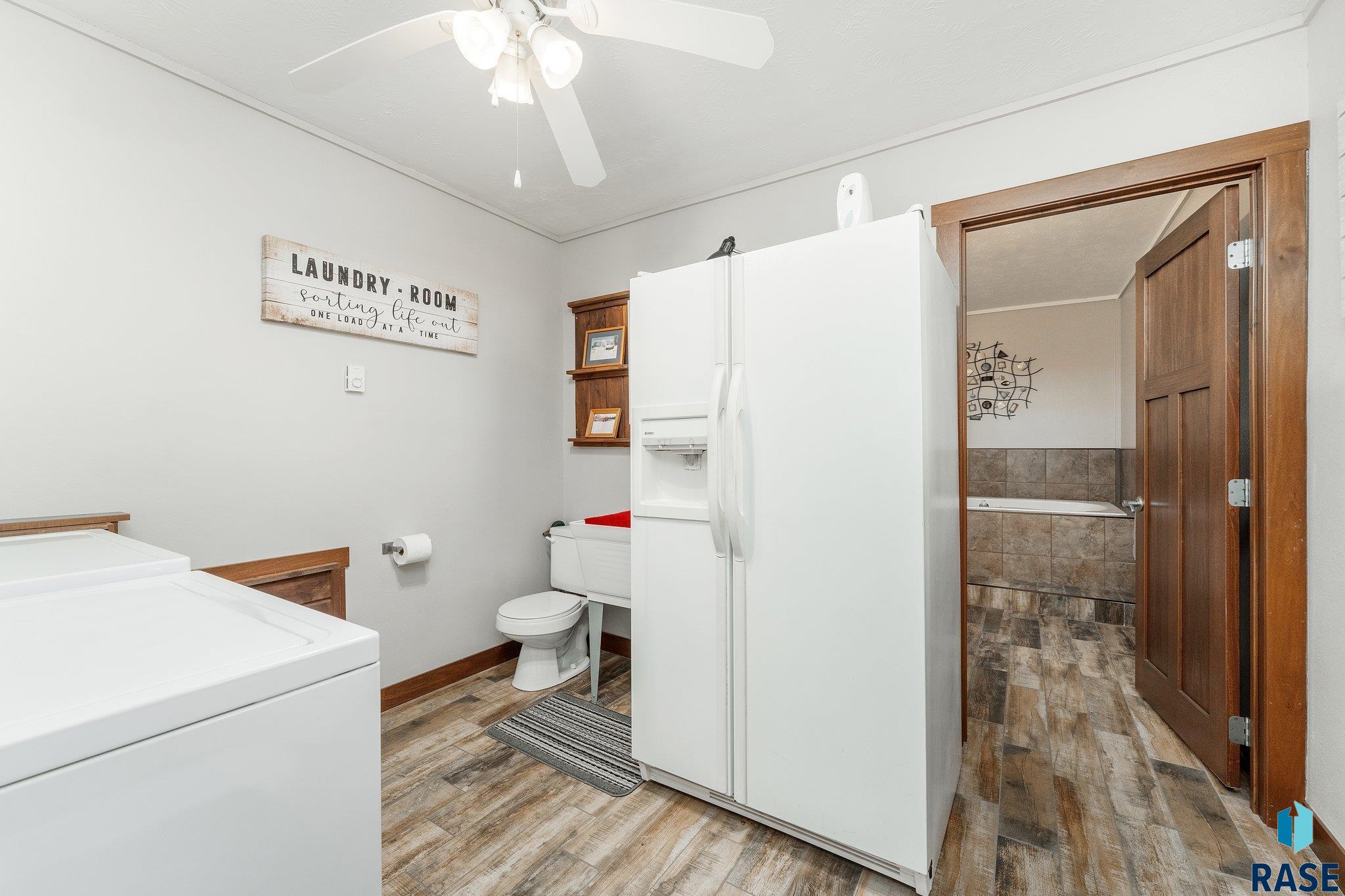 Chester, South Dakota 57016, United States, 3 Bedrooms Bedrooms, ,2 BathroomsBathrooms,Residential,Active,114756