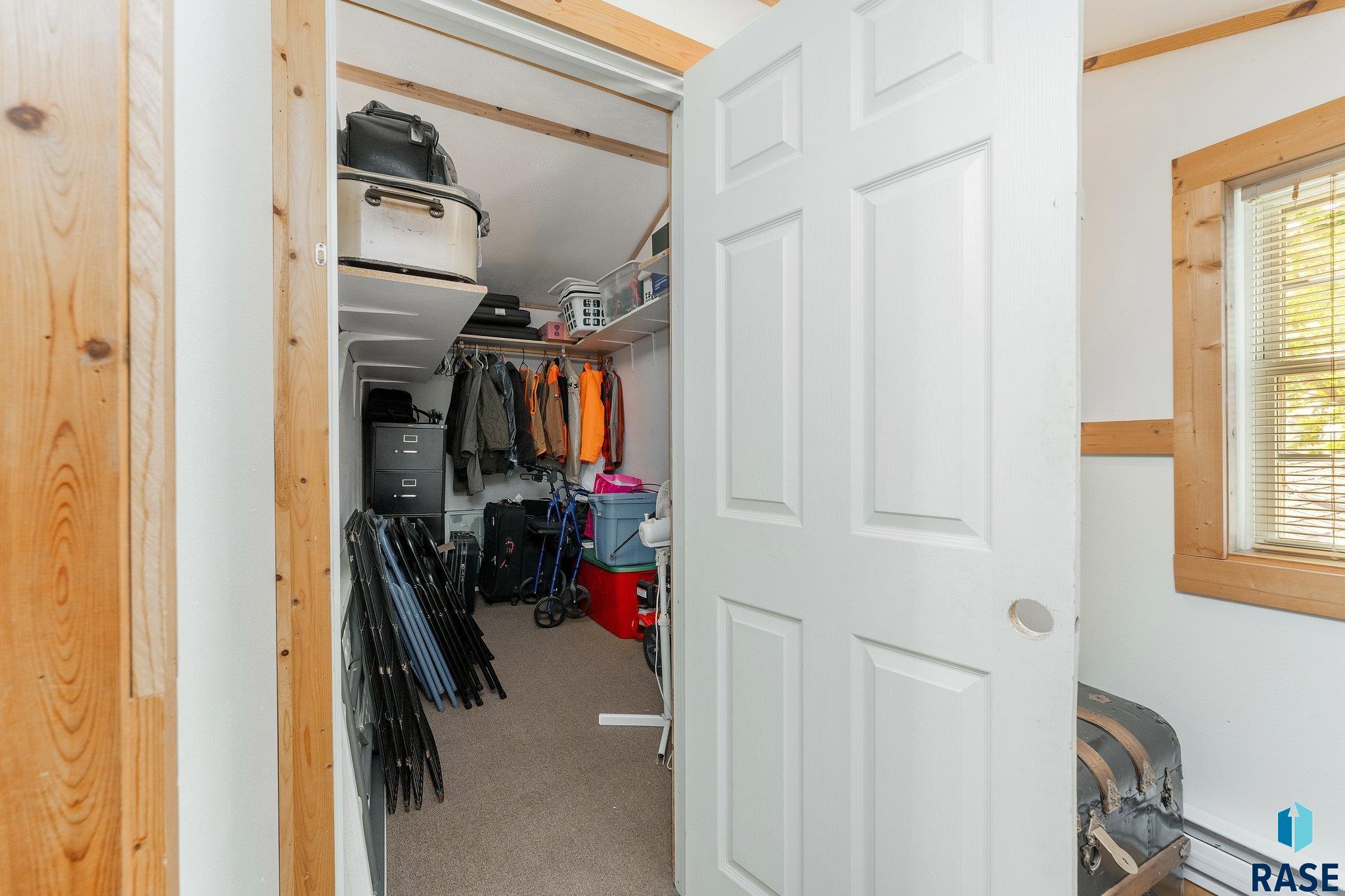 Chester, South Dakota 57016, United States, 3 Bedrooms Bedrooms, ,2 BathroomsBathrooms,Residential,Active,114756