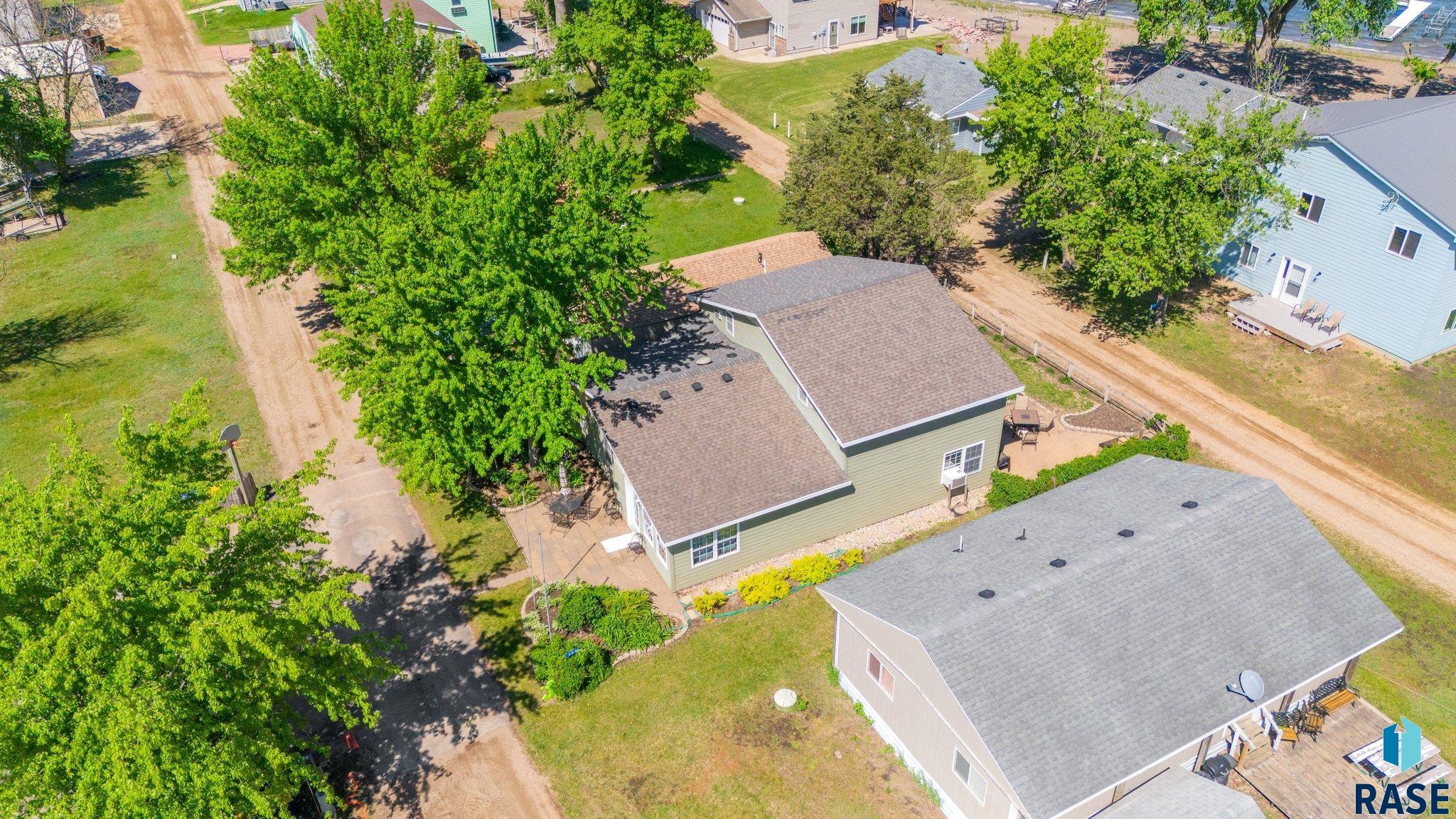 Chester, South Dakota 57016, United States, 3 Bedrooms Bedrooms, ,2 BathroomsBathrooms,Residential,Active,114756