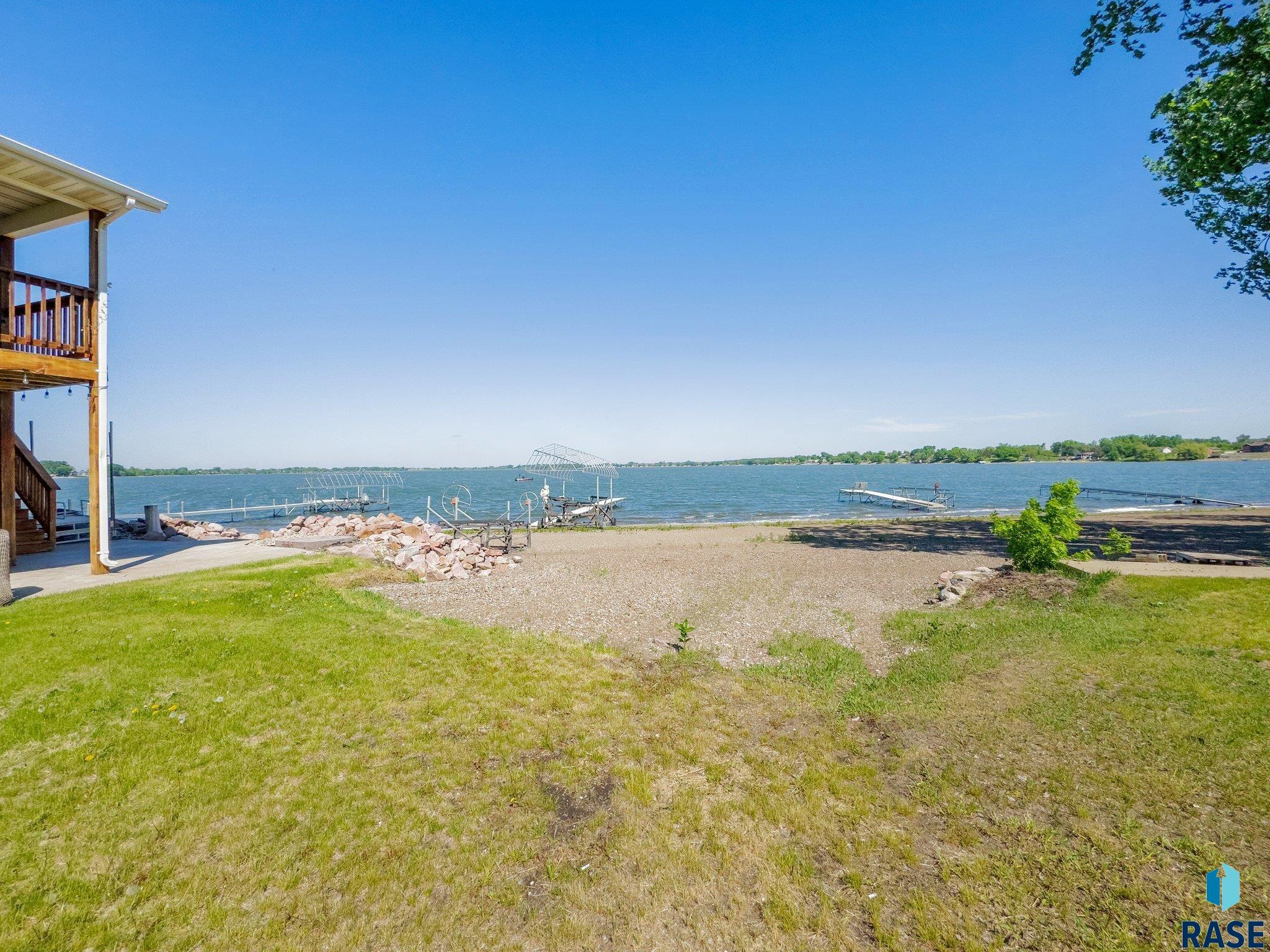 Chester, South Dakota 57016, United States, 3 Bedrooms Bedrooms, ,2 BathroomsBathrooms,Residential,Active,114756