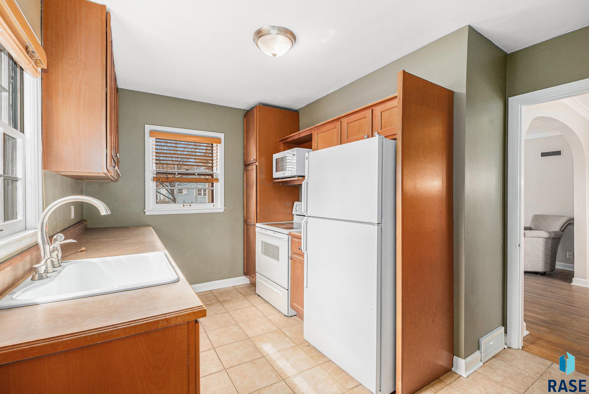 2202 S Center Ave Avenue, Sioux Falls, New Jersey image 5