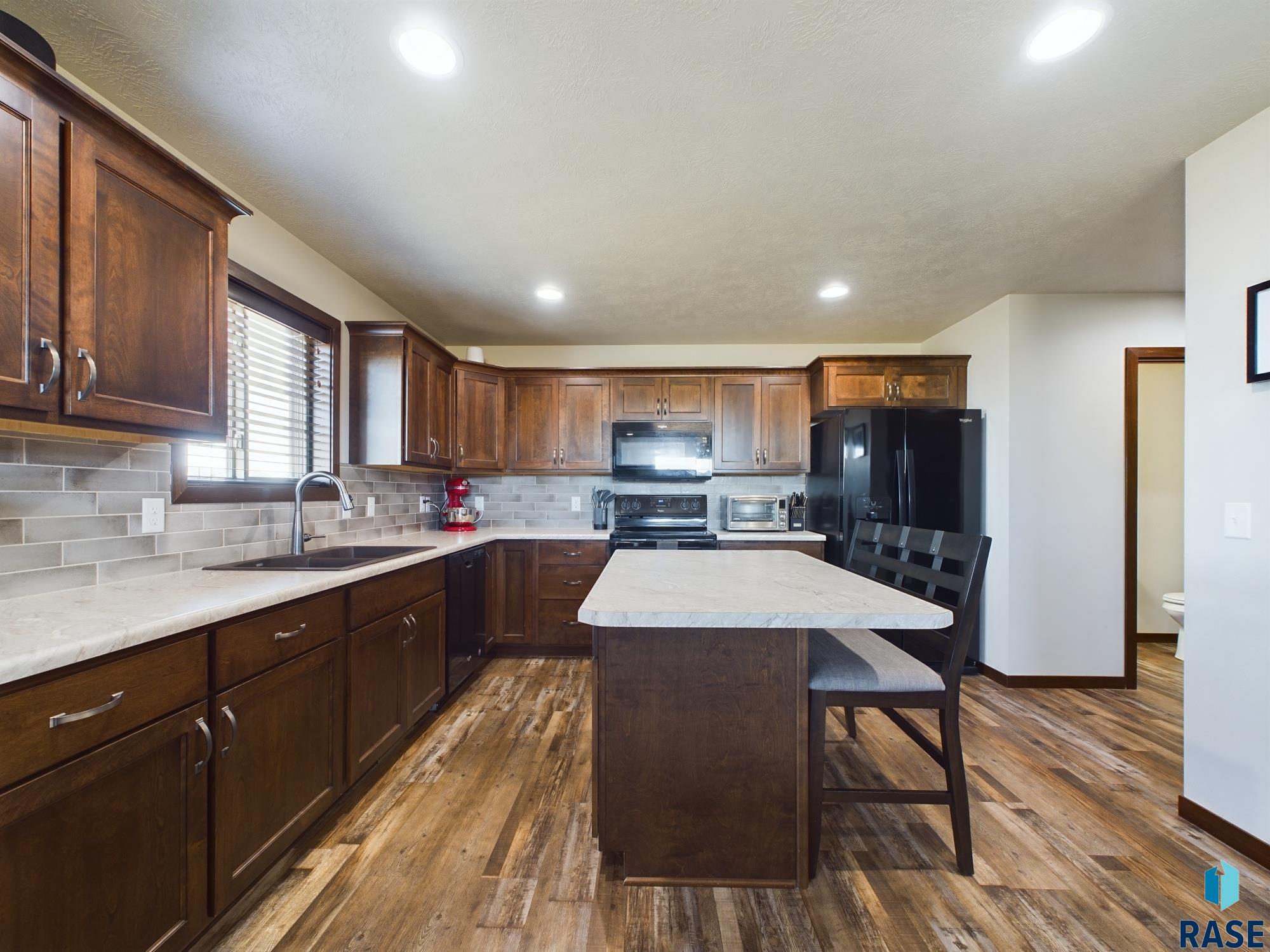 4201 N Knob Hill Ct Court, Sioux Falls, South Dakota image 9