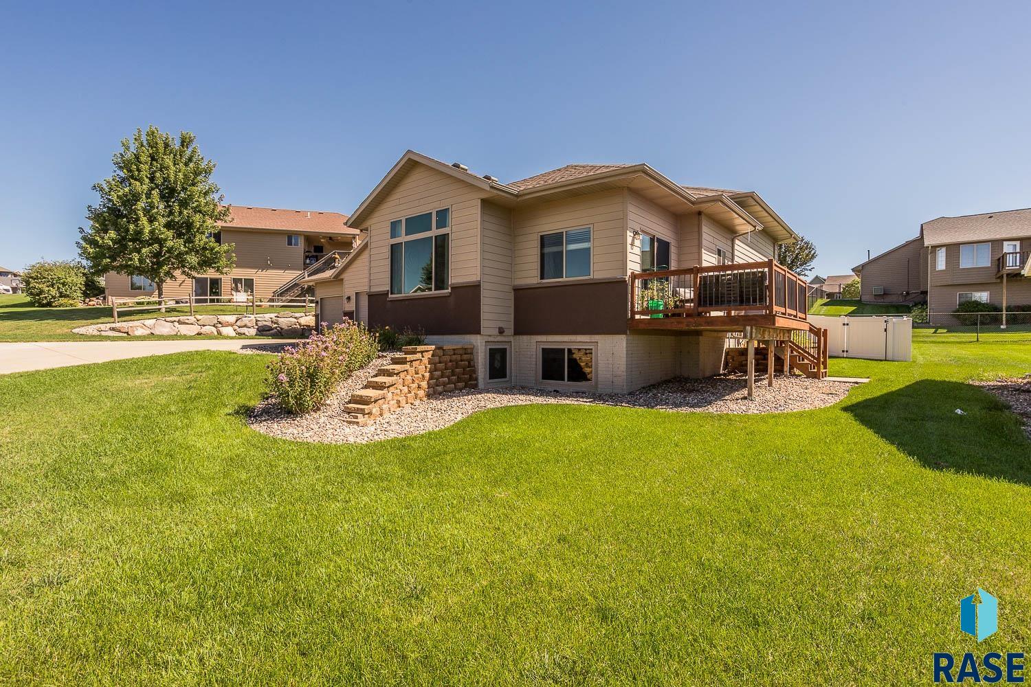 808 N Quartz Ave Avenue, Brandon, South Dakota image 2