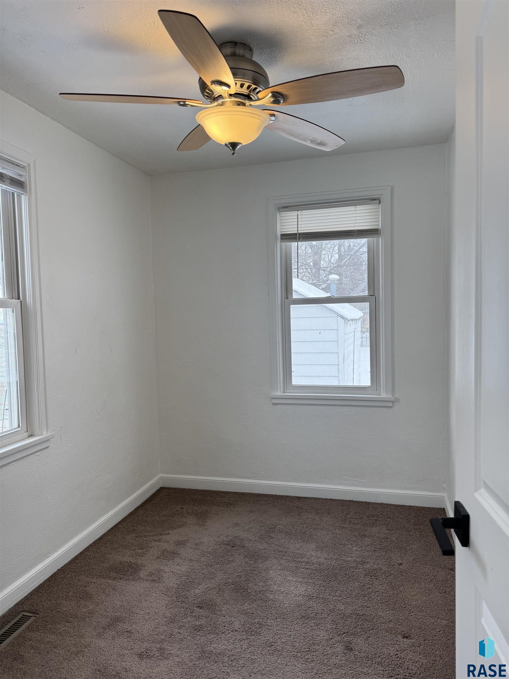 502 S Holly Ave Avenue, Sioux Falls, South Dakota image 9