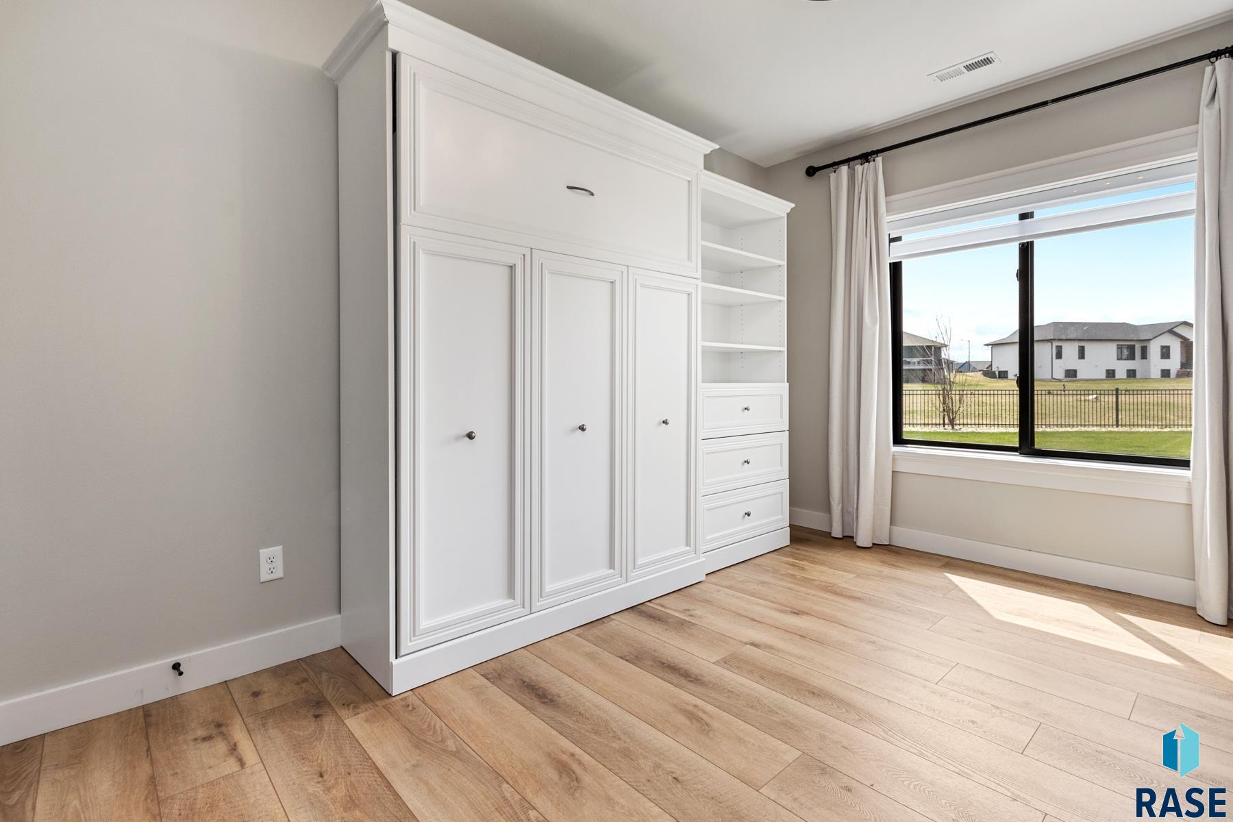 213 Central Park Ct Court, Harrisburg, New Jersey image 17