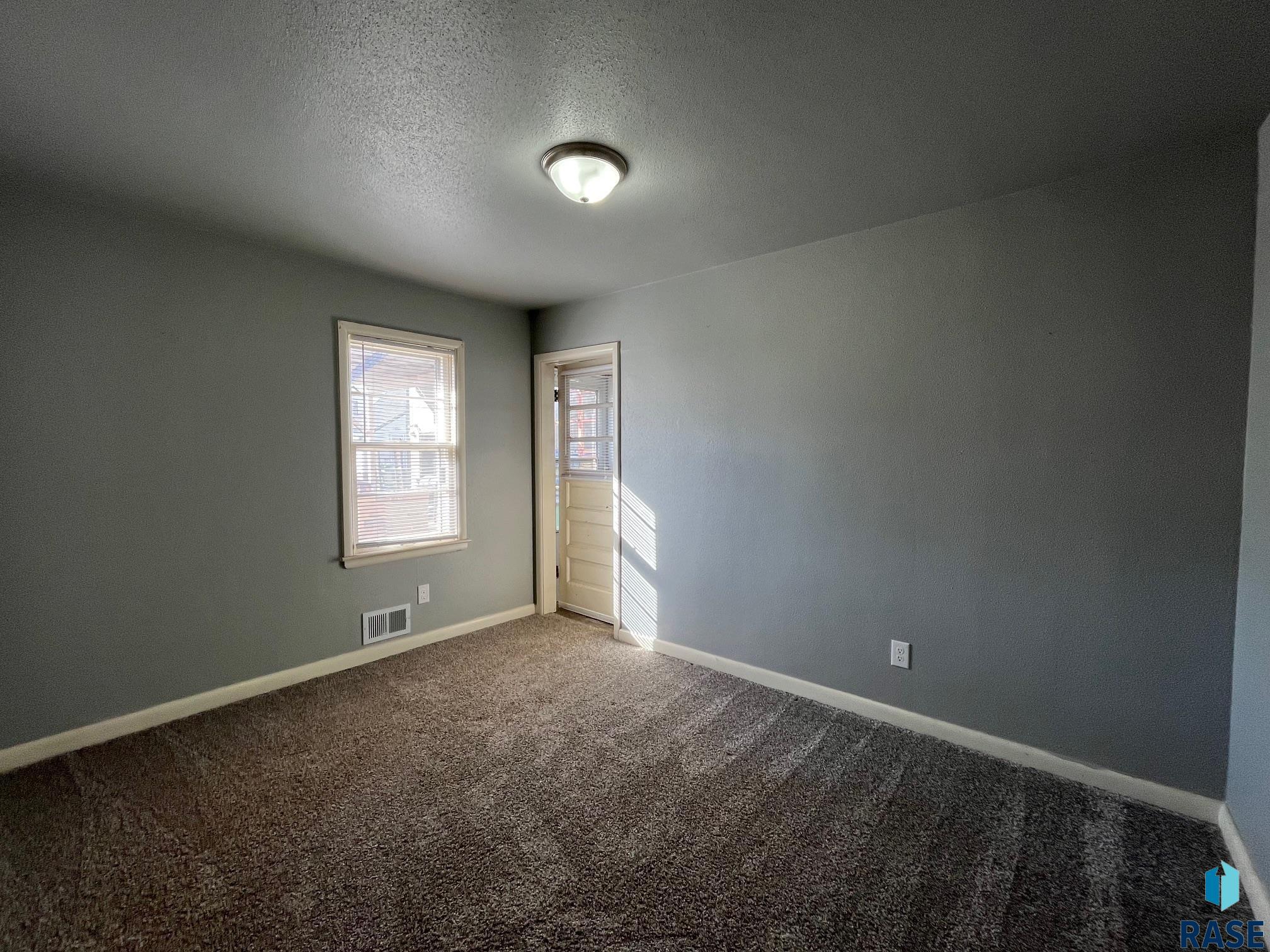 115 S Blair Ave Avenue, Canton, South Dakota image 13