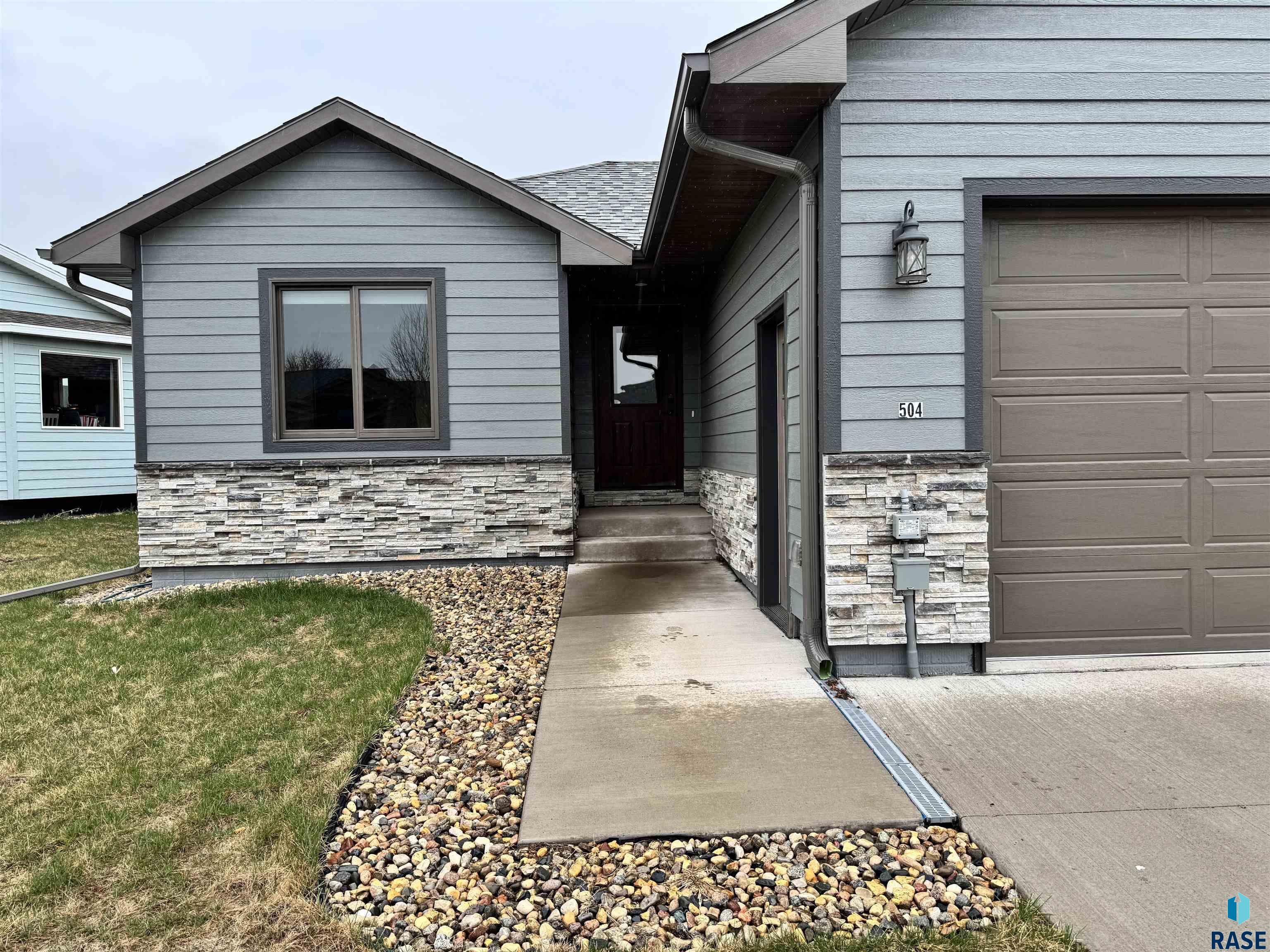 504 Cedar Dr Drive, Harrisburg, South Dakota image 3