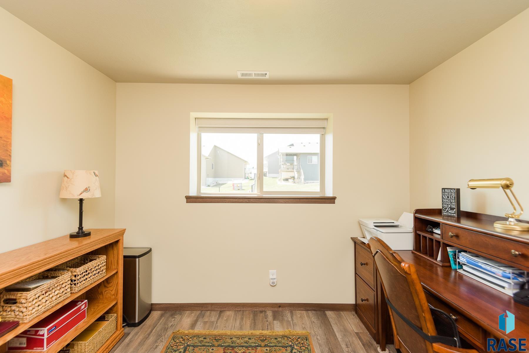 1102 N Brennan Ct Court, Sioux Falls, South Dakota image 24