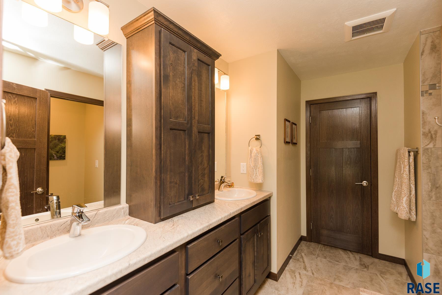 1102 N Brennan Ct Court, Sioux Falls, South Dakota image 18