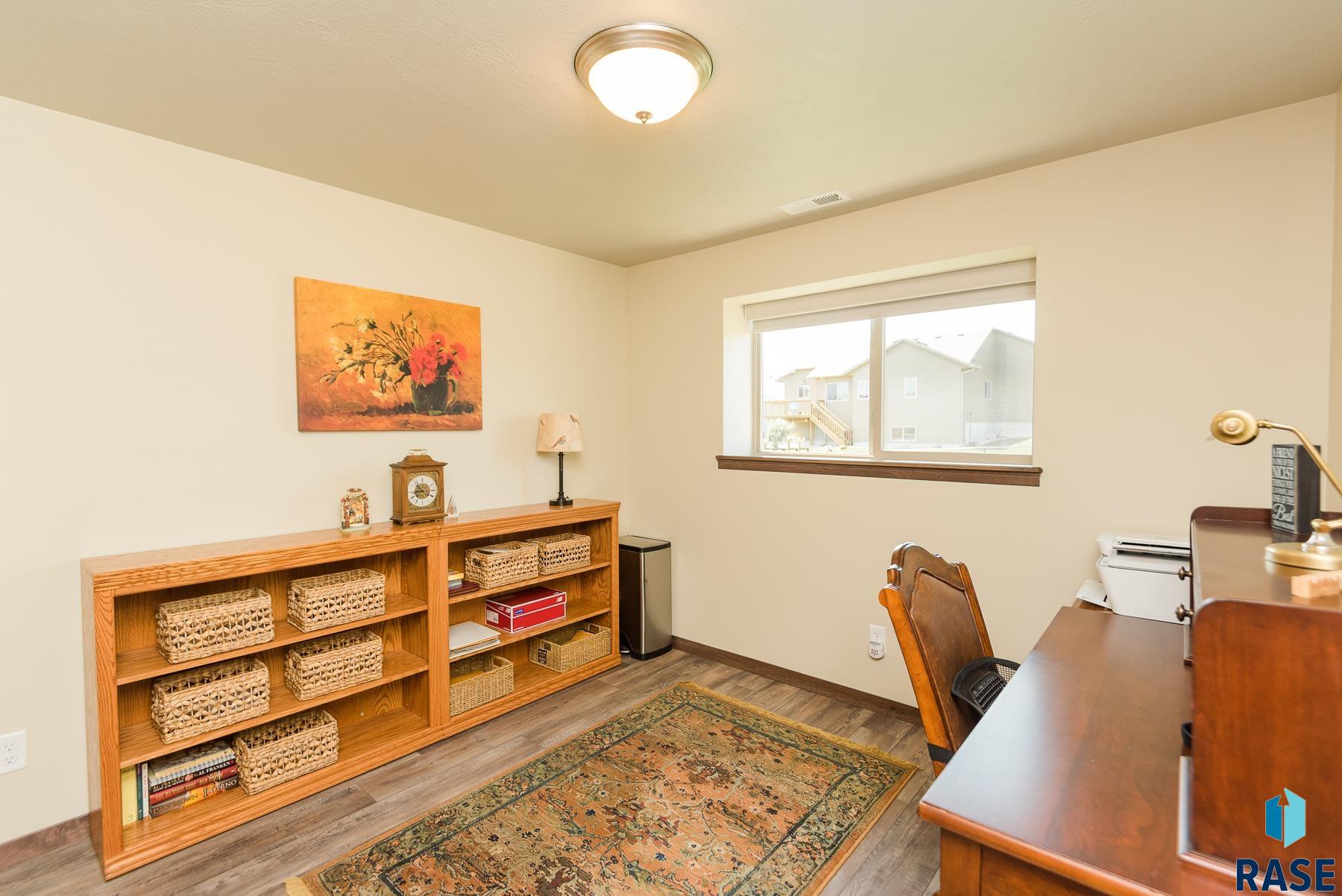 1102 N Brennan Ct Court, Sioux Falls, South Dakota image 23