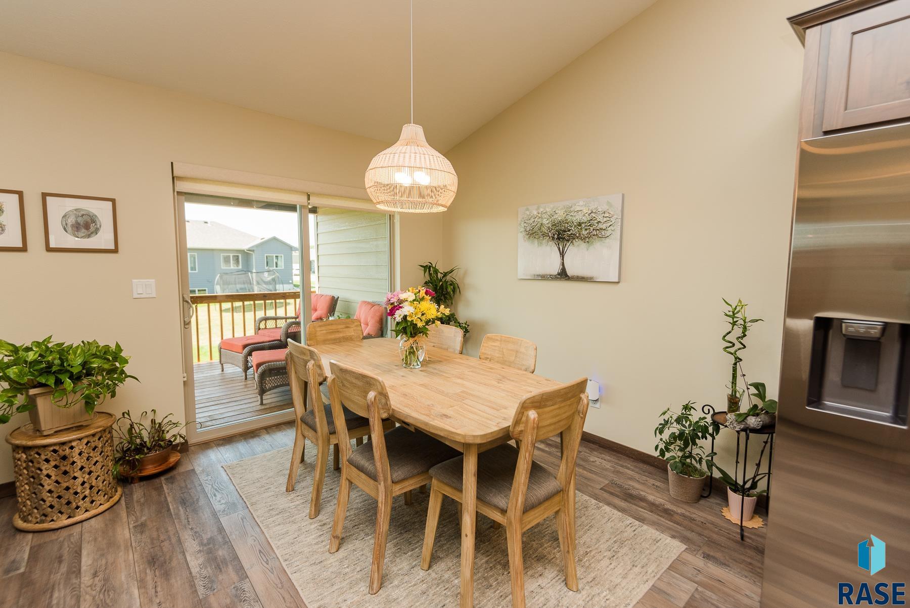 1102 N Brennan Ct Court, Sioux Falls, South Dakota image 11