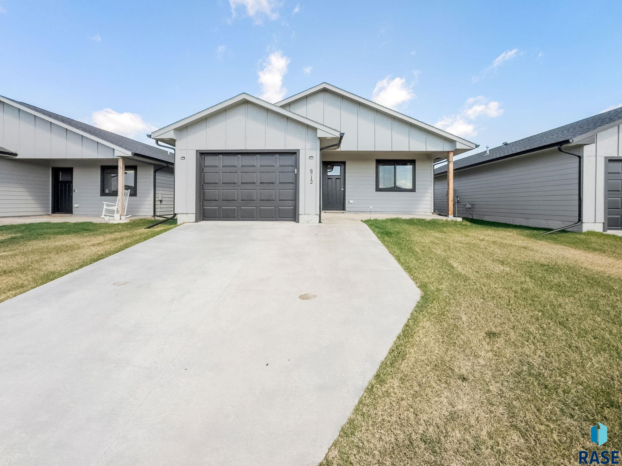 6712 E Heartgold St Street, Sioux Falls, New Jersey image 1