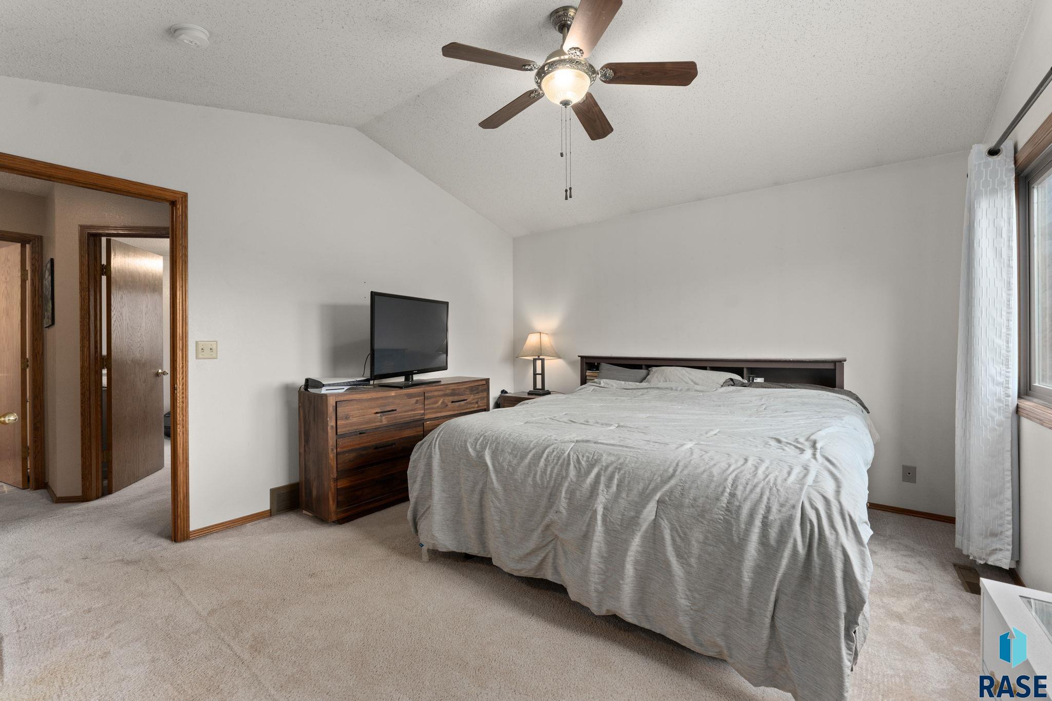 304 Birchwood Cir Circle, Brandon, South Dakota image 23