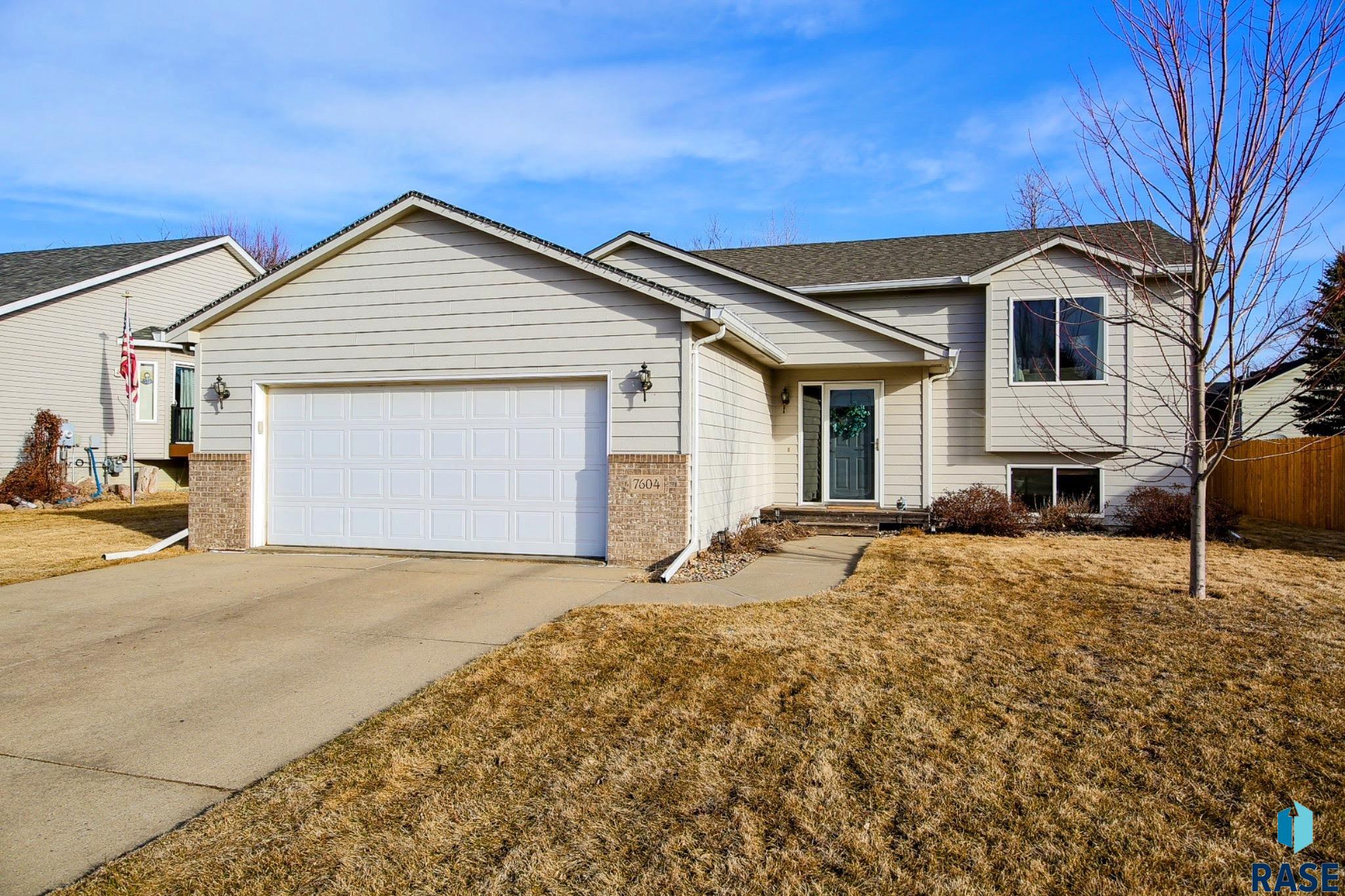 7604 W Leah St Street, Sioux Falls, South Dakota image 1