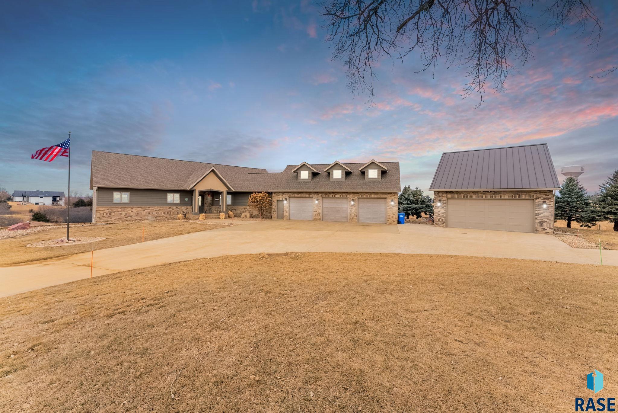 435 N Chestnut Blvd Boulevard, Brandon, South Dakota image 1