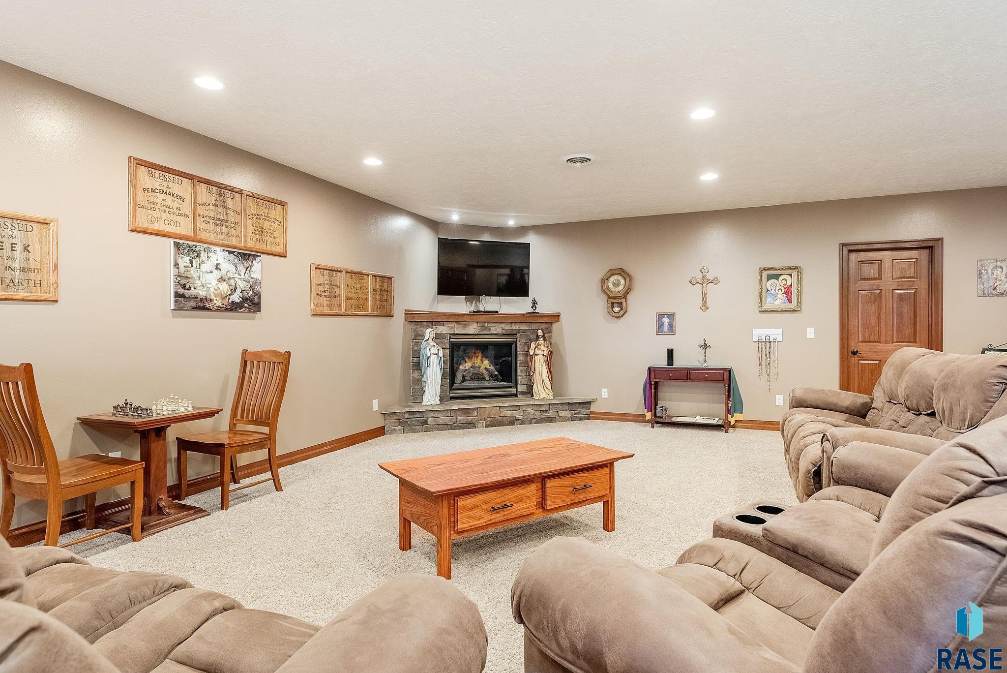 435 N Chestnut Blvd Boulevard, Brandon, South Dakota image 28