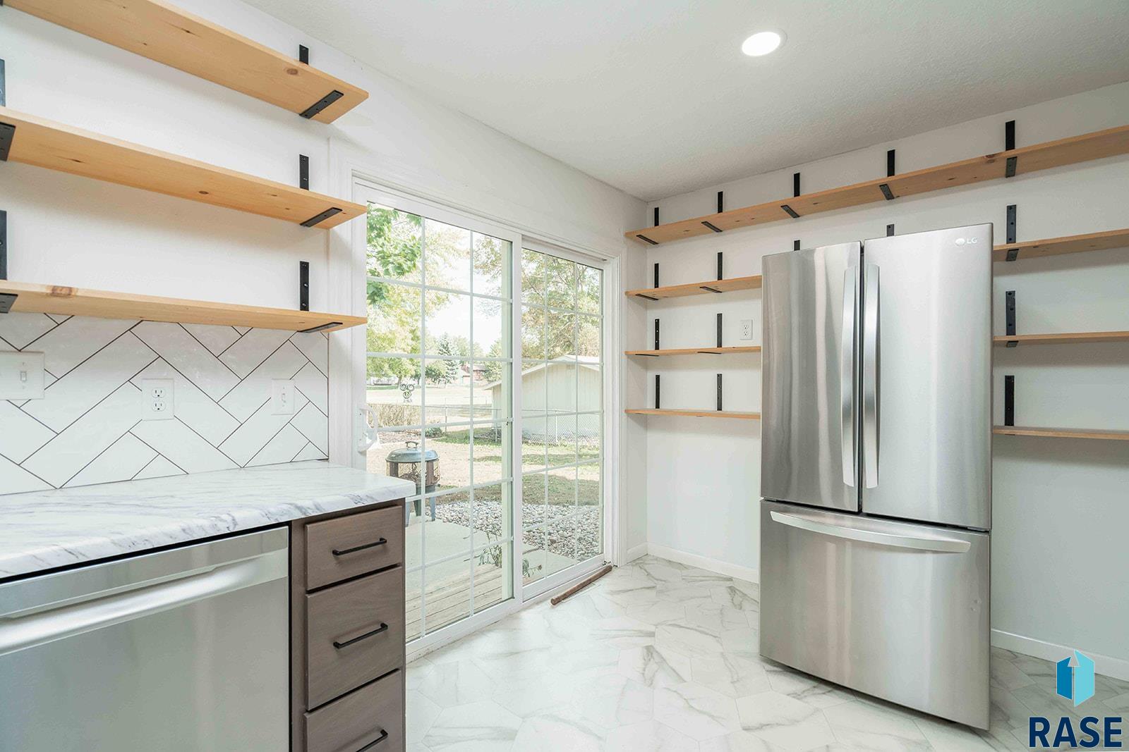 Sioux Falls, South Dakota 57106, United States, 4 Bedrooms Bedrooms, ,2 BathroomsBathrooms,Residential,Active,206854