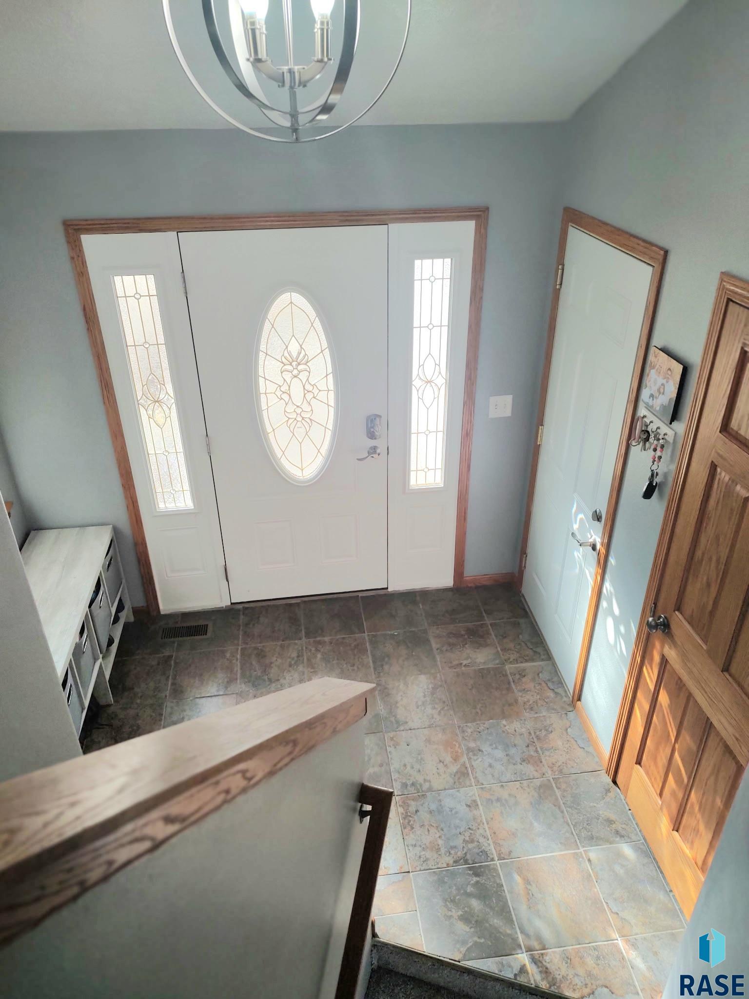 502 Kay Lee St Street, Valley Springs, South Dakota image 6