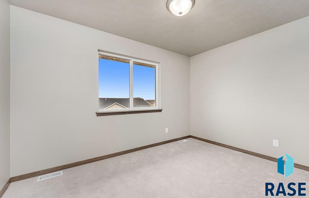 632 N Yankee Ave Avenue, Sioux Falls, South Dakota image 10