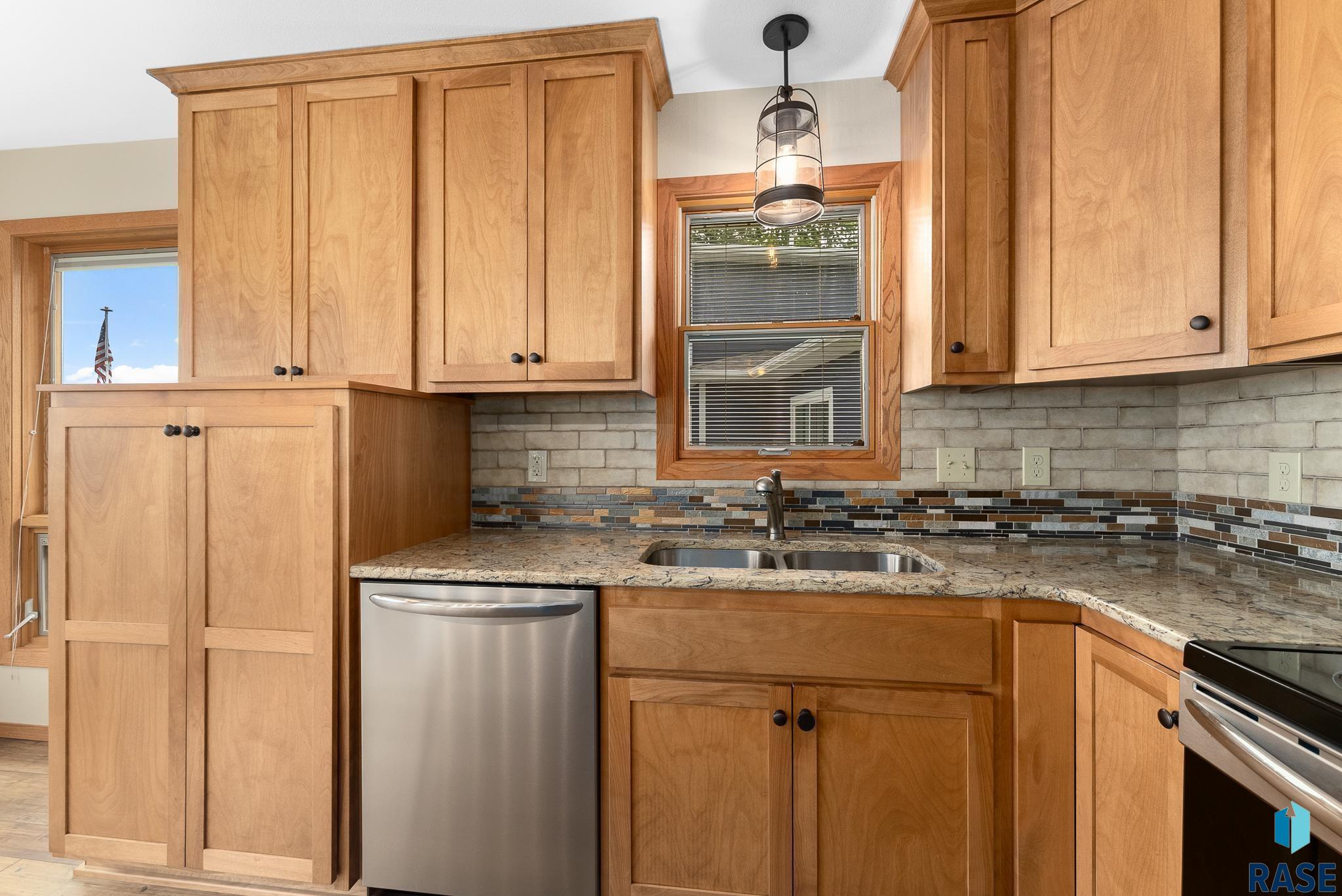 6616 Peninsula Pt Point, Wentworth, South Dakota image 16