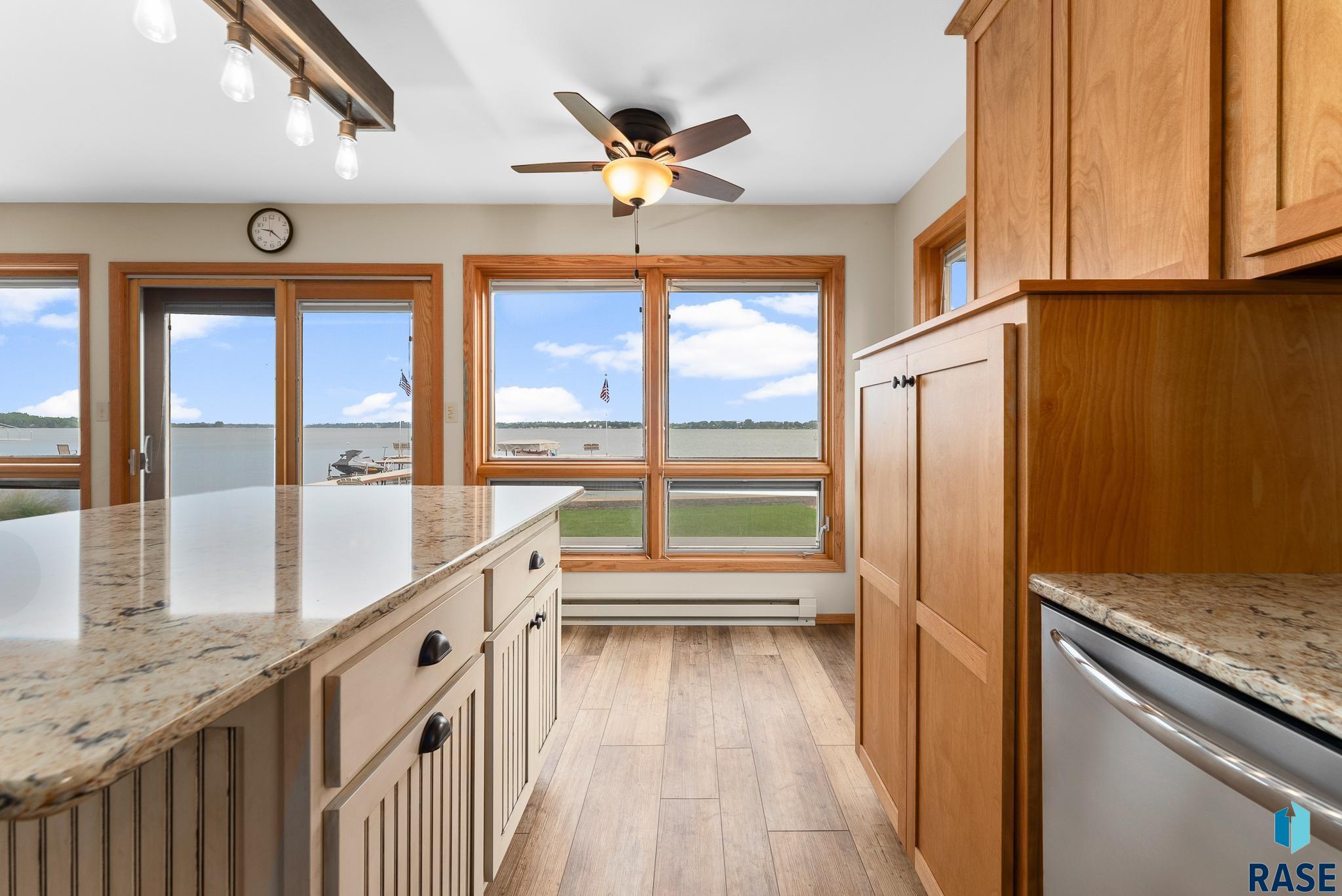 6616 Peninsula Pt Point, Wentworth, South Dakota image 12