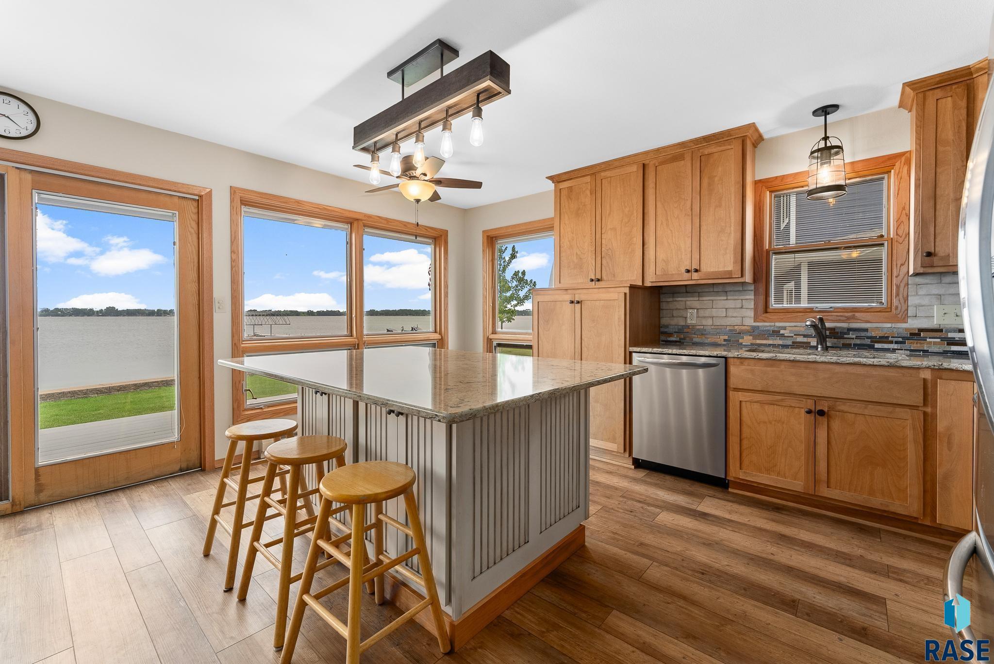 6616 Peninsula Pt Point, Wentworth, South Dakota image 9
