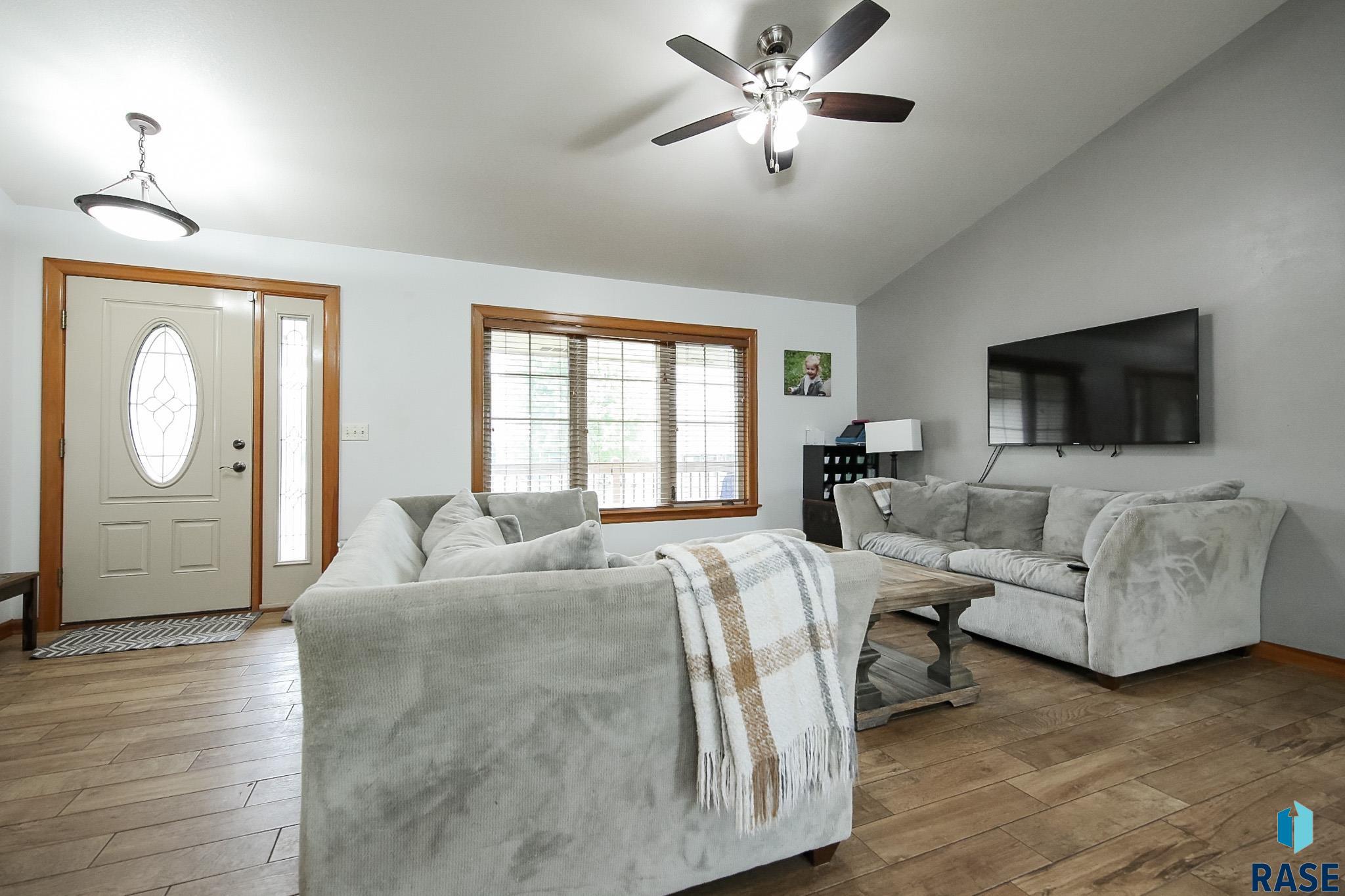 7524 W Boysenberry St Street, Sioux Falls, New Jersey image 6