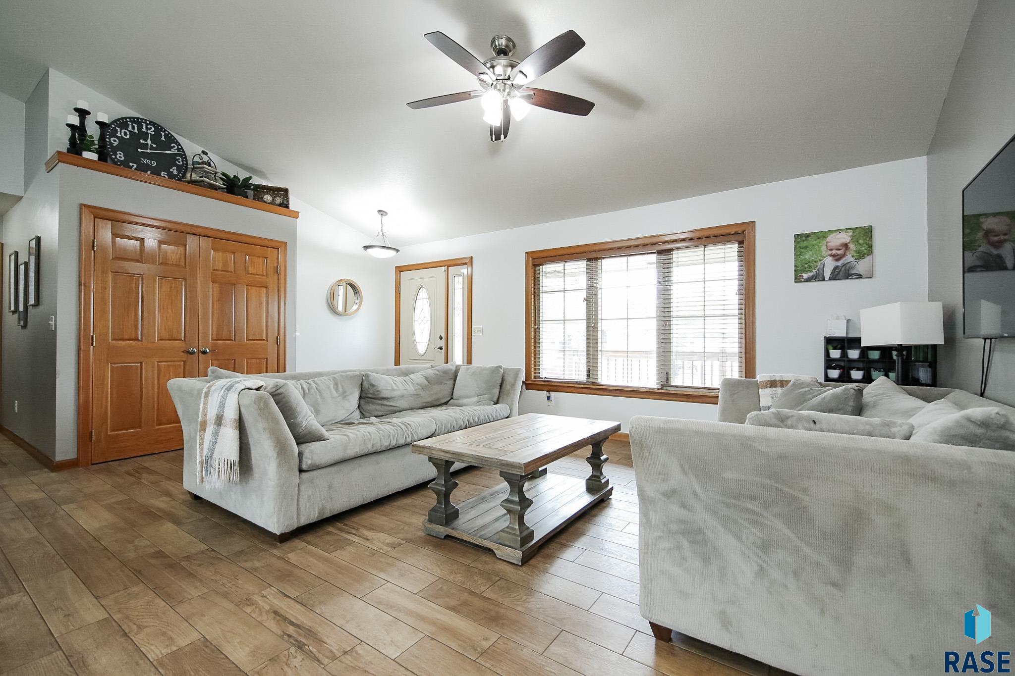 7524 W Boysenberry St Street, Sioux Falls, New Jersey image 4