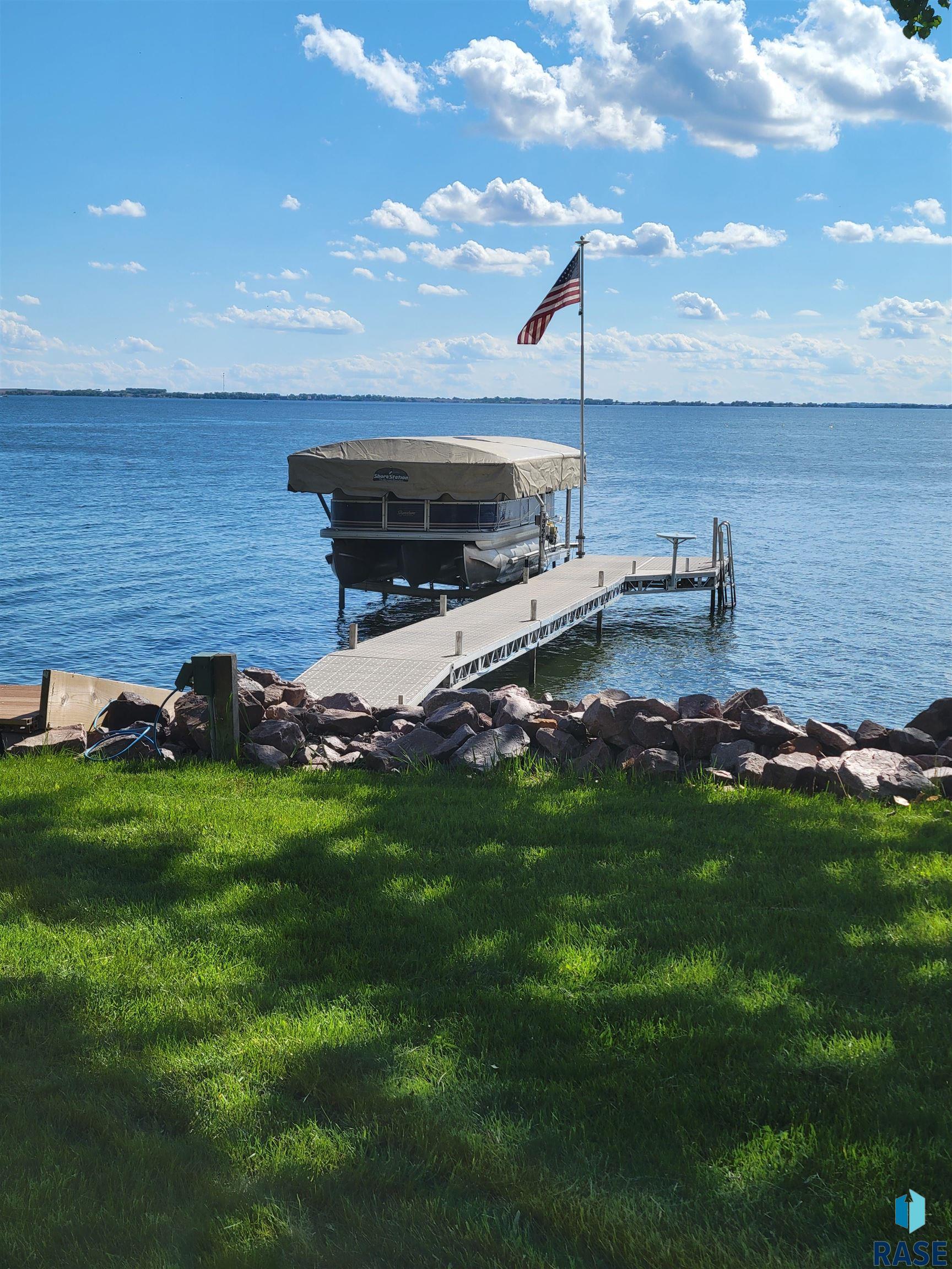 180 NE Lake Dr Drive, Estelline, South Dakota image 4