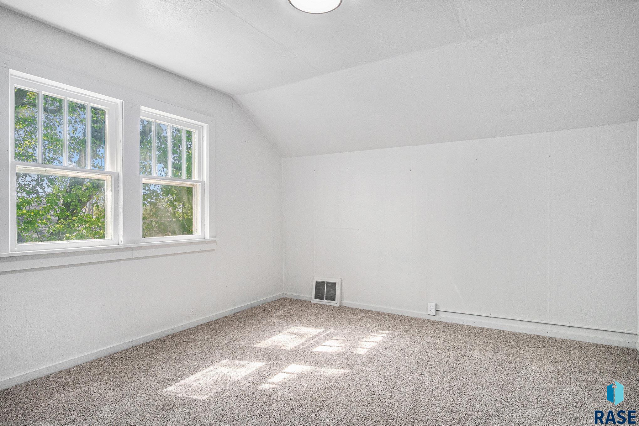 1501 E 6th St Street, Sioux Falls, New Jersey image 18