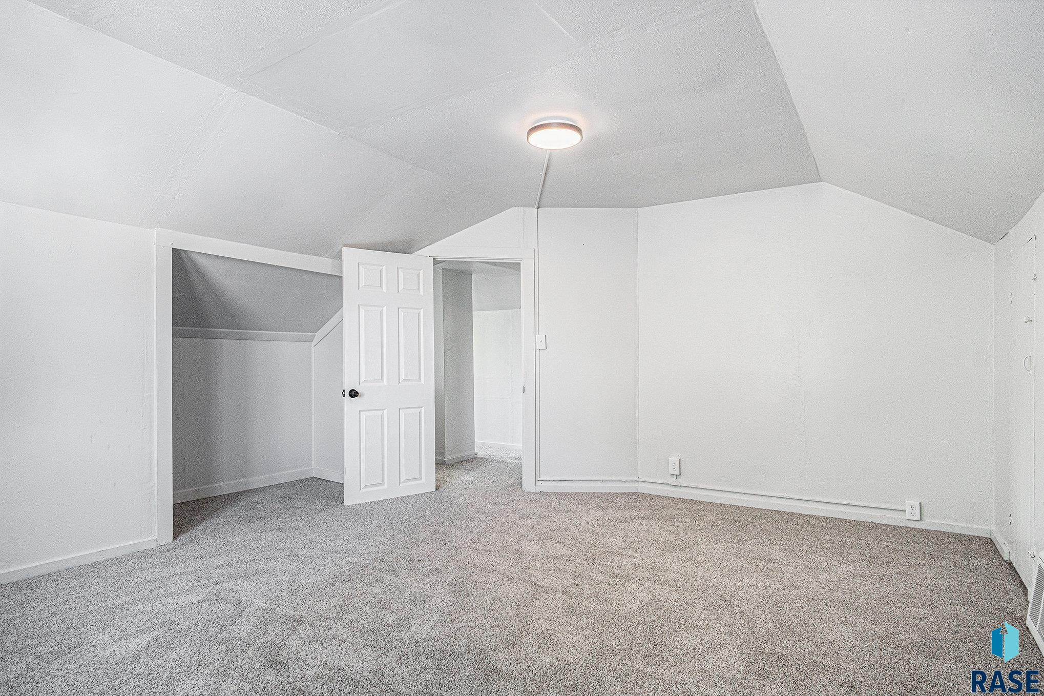 1501 E 6th St Street, Sioux Falls, New Jersey image 20