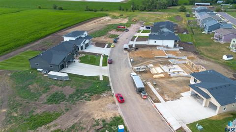 Vacant Land For Sale - 127 Skyline Drive<br/> Valley Springs, SD 57068