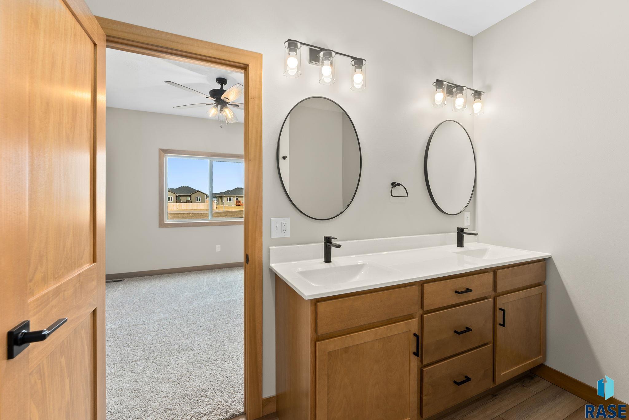 110 Patricia St Street, Harrisburg, South Dakota image 22