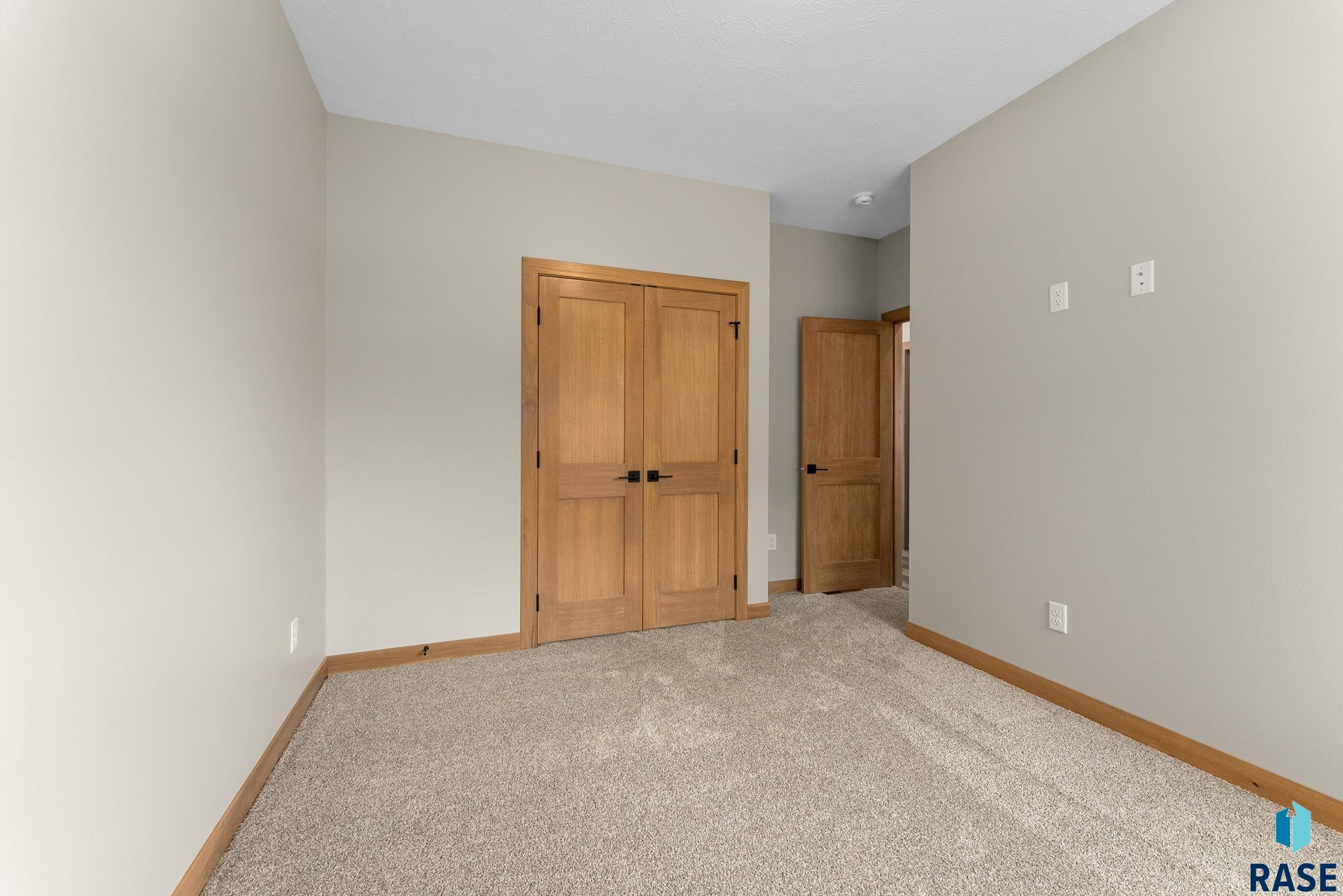 110 Patricia St Street, Harrisburg, South Dakota image 27