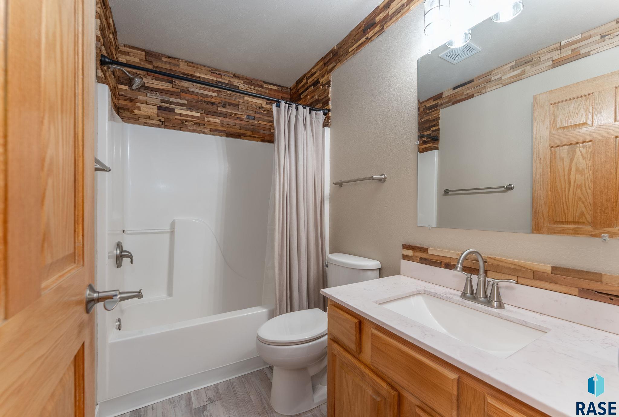 115 Deerview Ave Avenue, Tea, South Dakota image 13