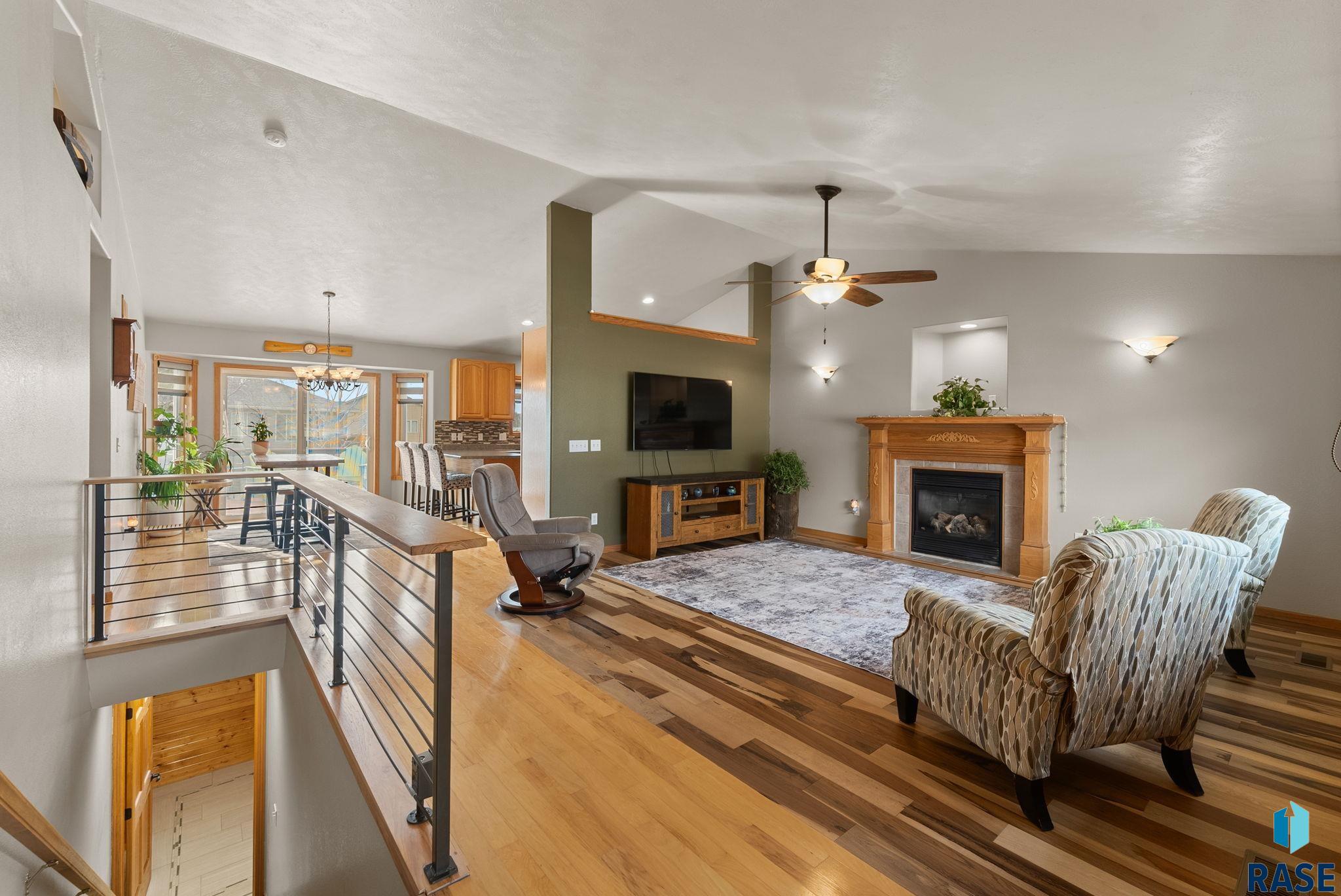 115 Deerview Ave Avenue, Tea, South Dakota image 2
