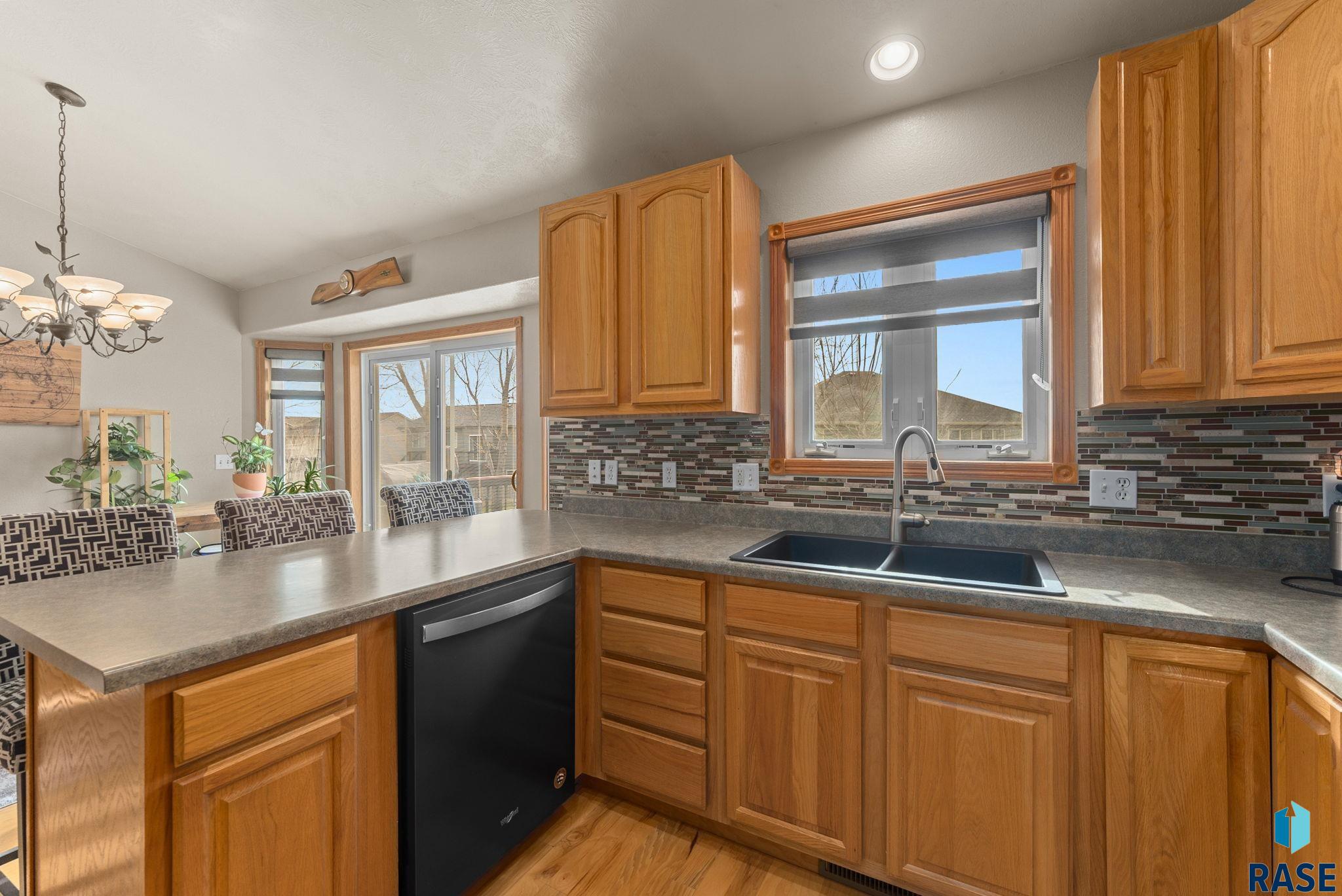 115 Deerview Ave Avenue, Tea, South Dakota image 9
