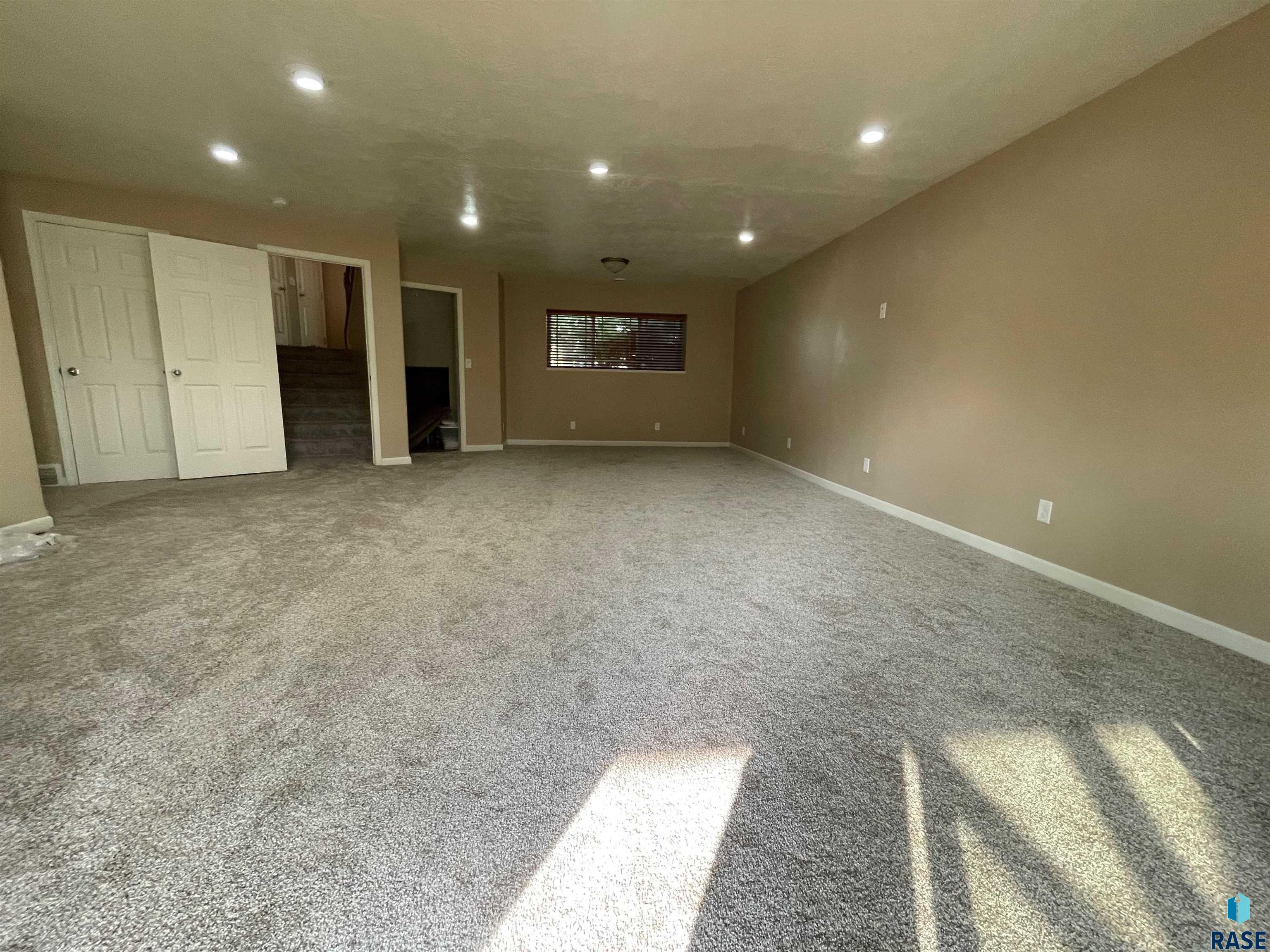 1313 W Creekside Dr Drive, Brandon, South Dakota image 15