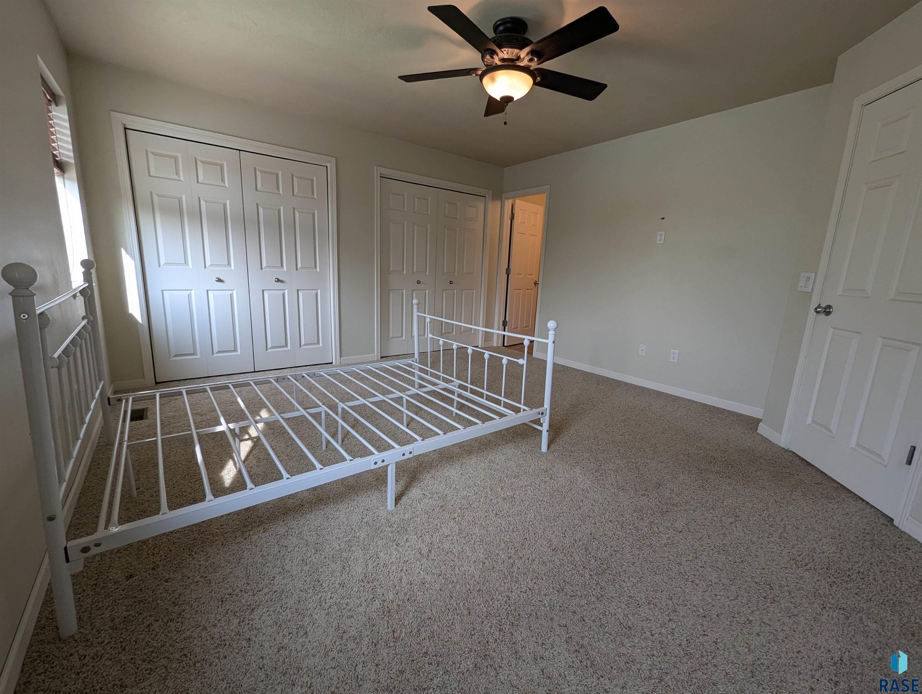 1313 W Creekside Dr Drive, Brandon, South Dakota image 9