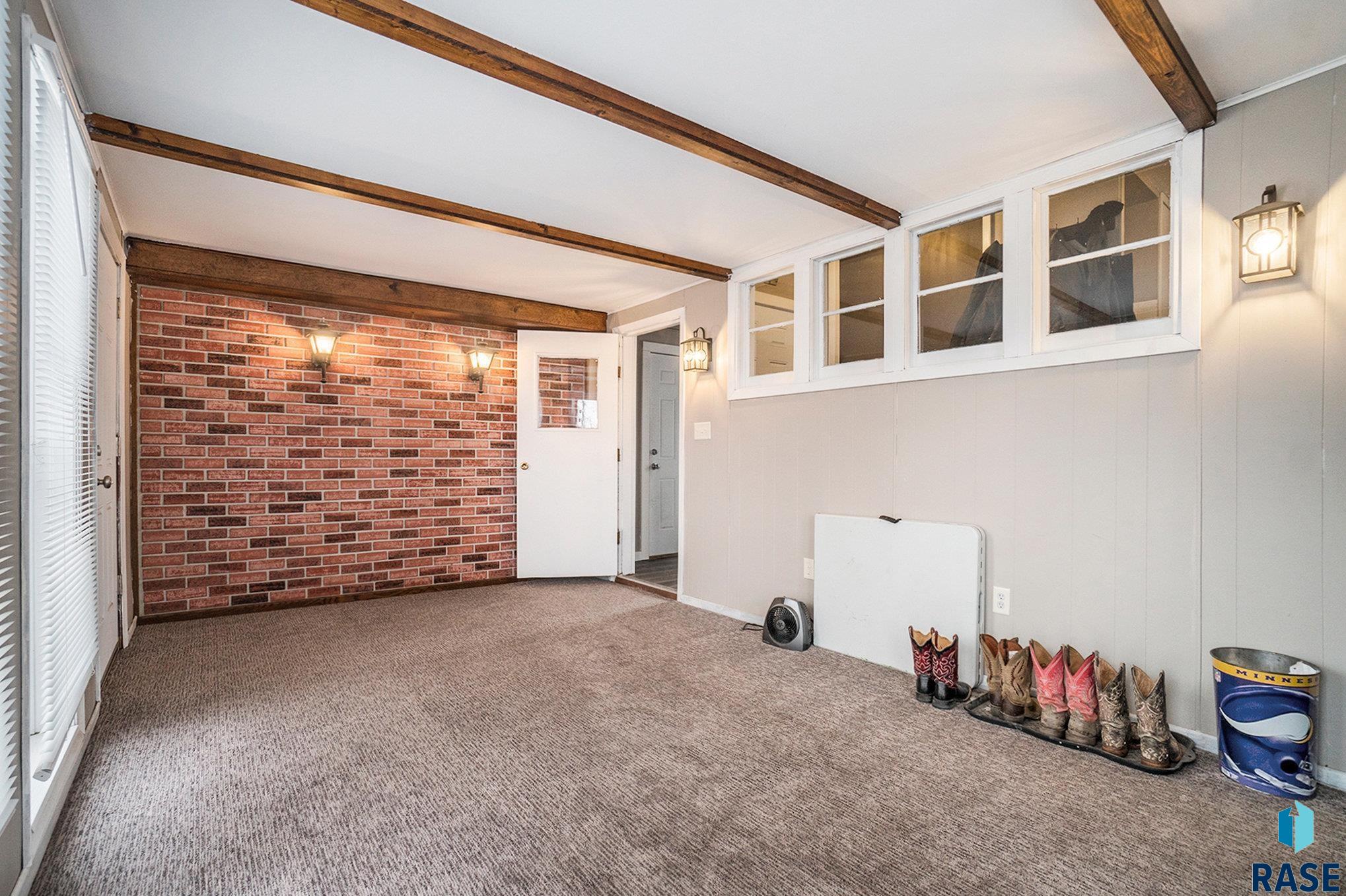 425 S Lincoln St Street, Canton, South Dakota image 5