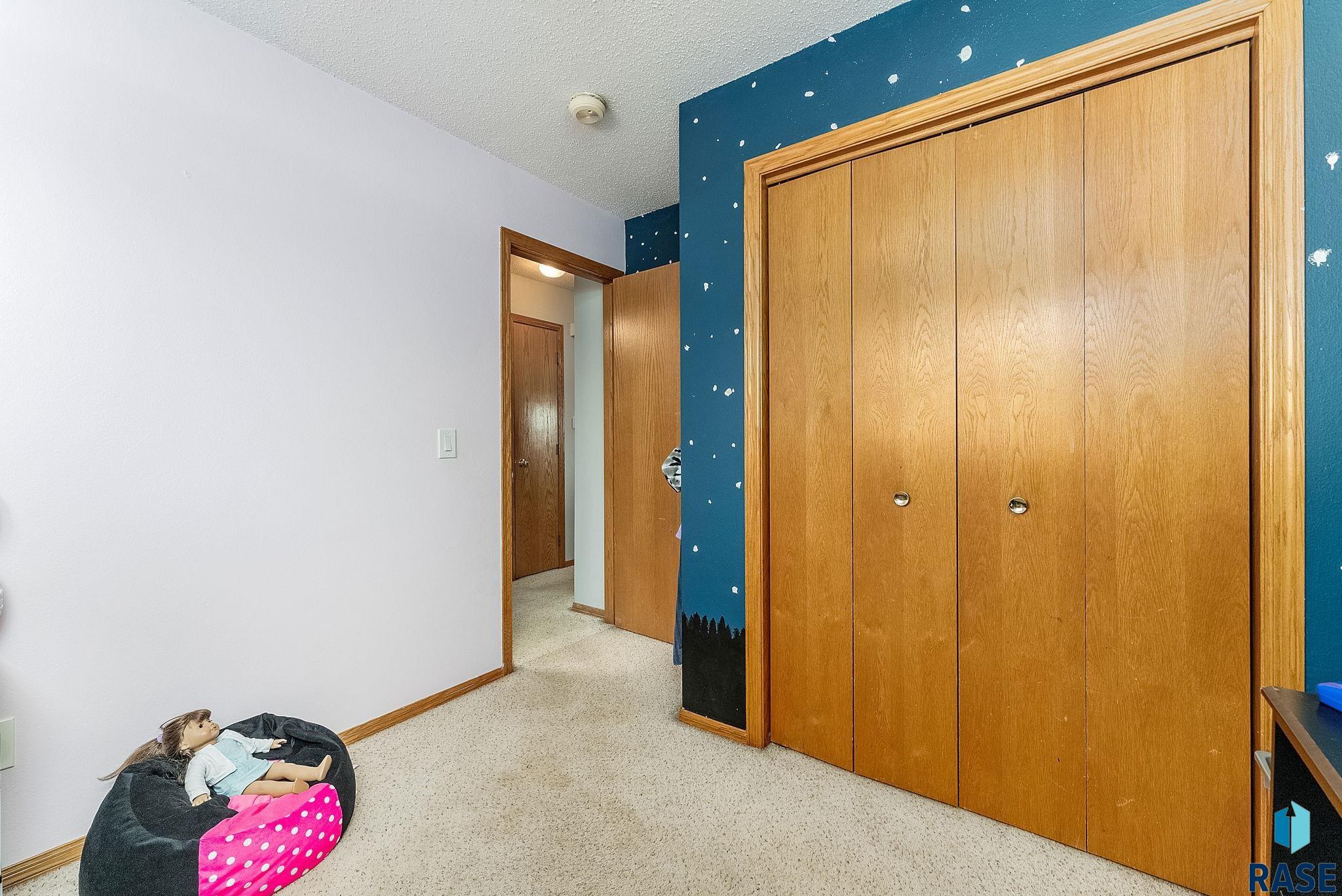 624 Hickory Ln Lane, Harrisburg, South Dakota image 9