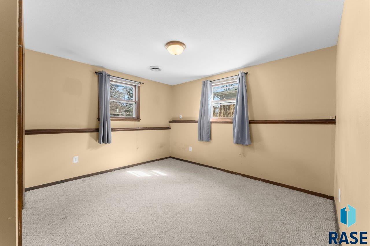 409 S 8th Ave Avenue, Brandon, South Dakota image 28